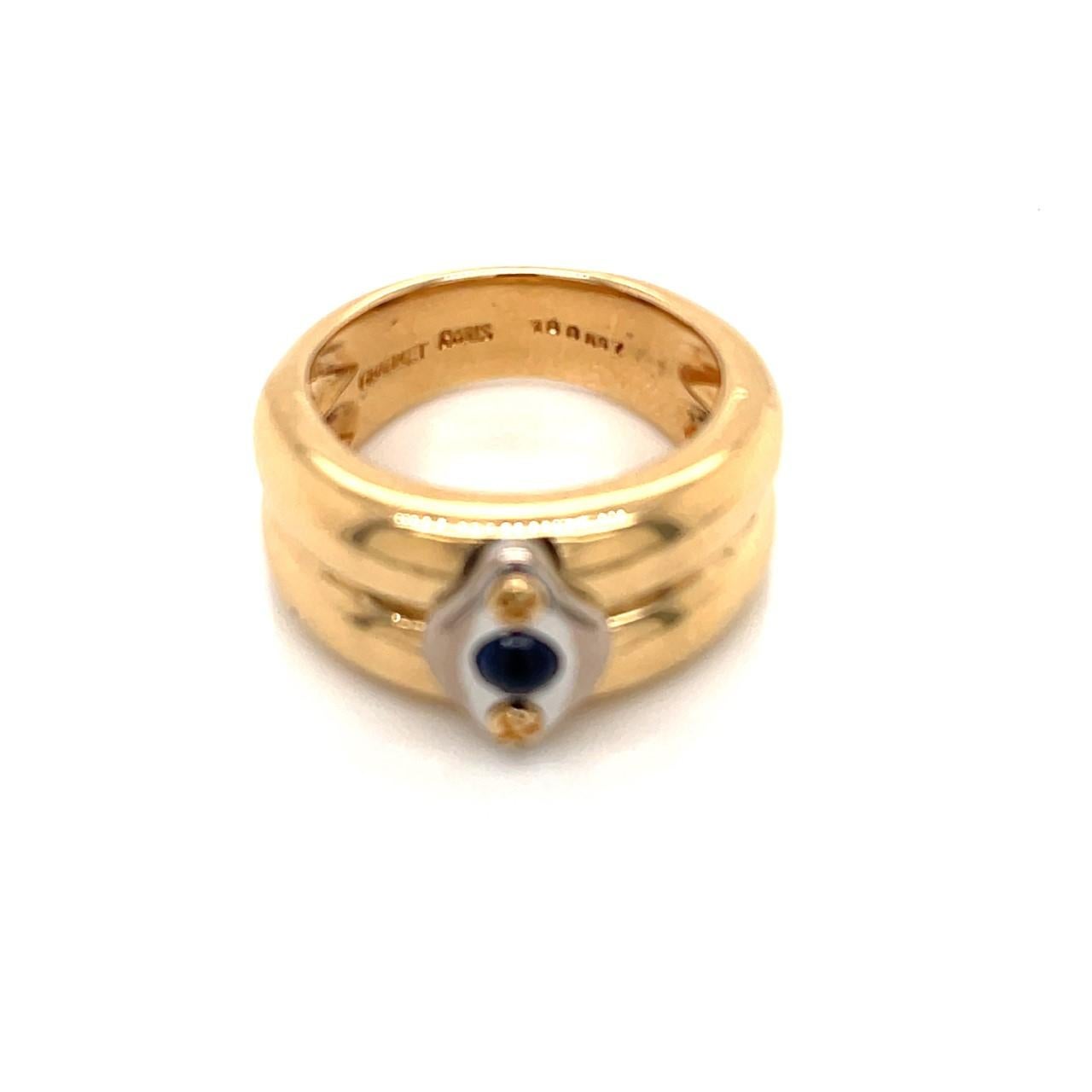 Women's Vintage Chaumet Paris 18k Yellow Gold Ring with Cabochon Sapphire