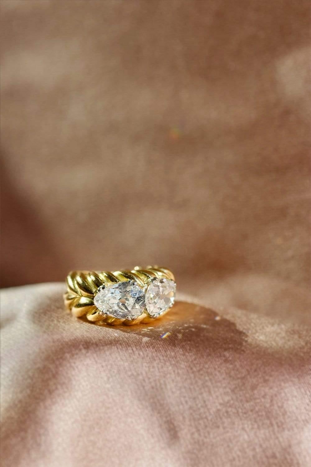 Vintage Chaumet Paris Pear Cut Diamond Toi et Moi Ring For Sale at 1stDibs