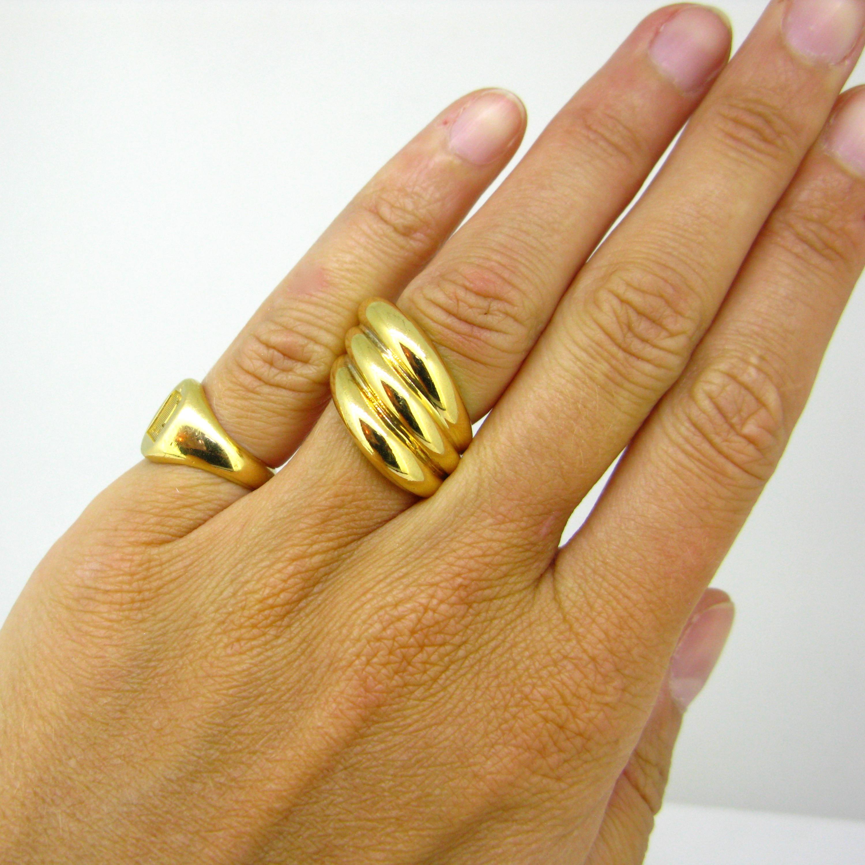 Vintage Chaumet Textured Ribbed 18kt Yellow Gold Ring 1