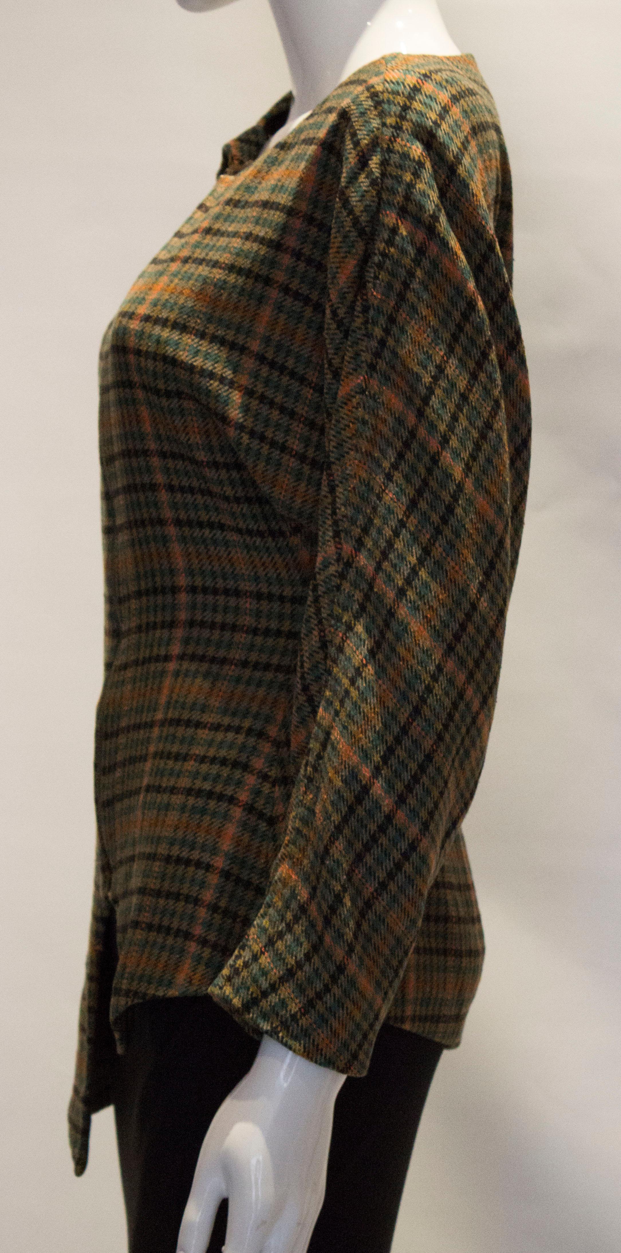 Vintage Check Jacket with Zip opening and  with interesting Hem and Neckline In Good Condition For Sale In London, GB