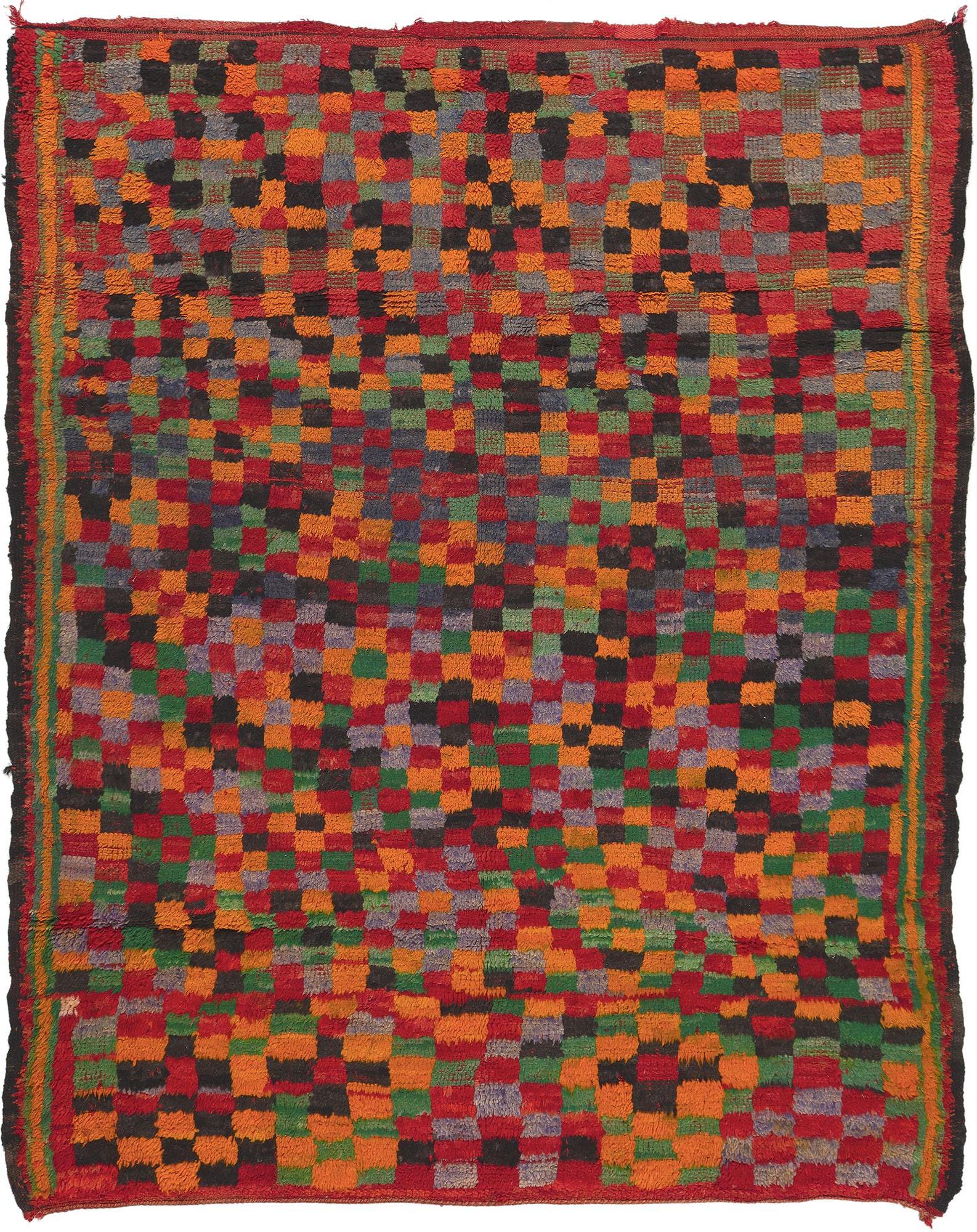 Tapis marocain Boujad à carreaux, le cubisme du milieu du siècle rencontre Cozy Boho en vente