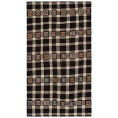 Vintage Checkered Flat-Weave