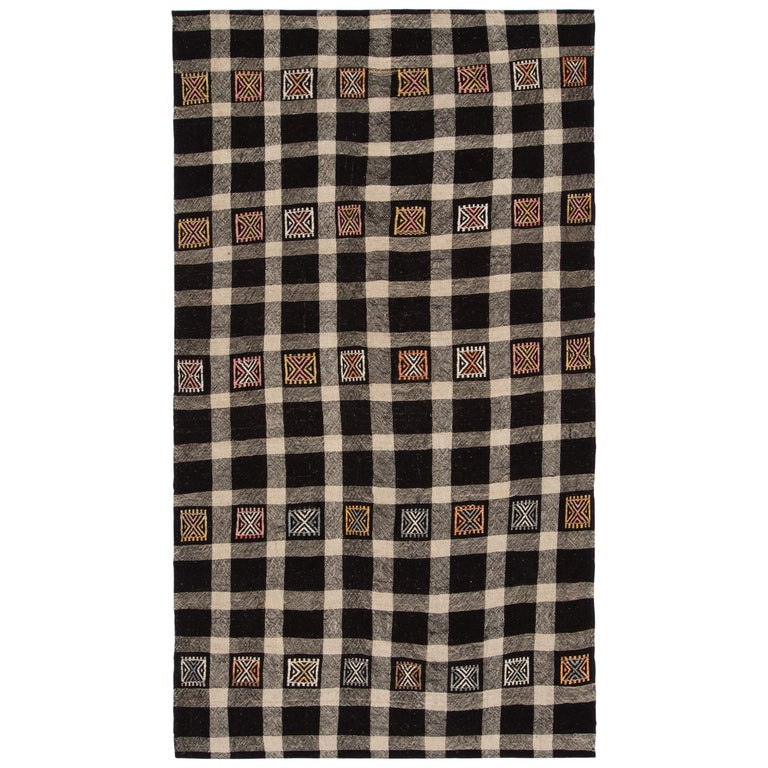 Vintage Checkered FlatWeave For Sale at 1stDibs