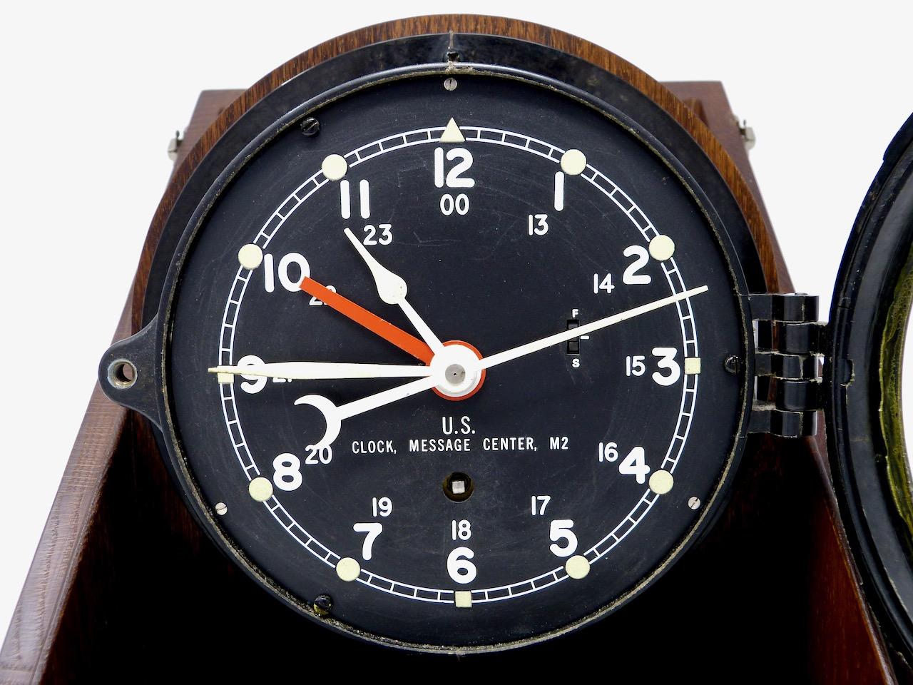 Oak Vintage Chelsea US Army Message Center M2 Marine Clock Great Condition & Working