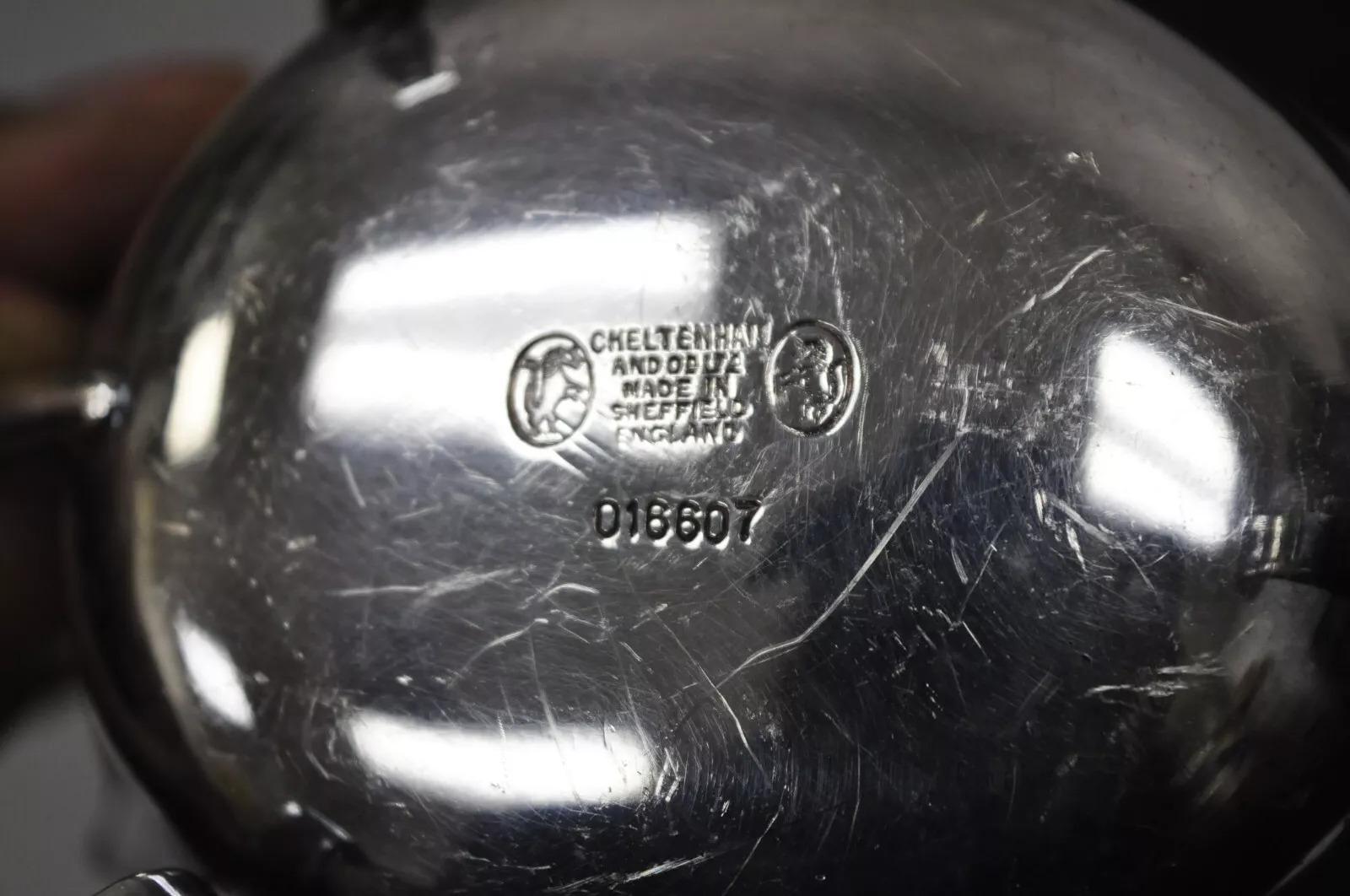 Cheltenham & Co LTD versilbertes Serviergeschirr/Soßenboot im englischen Stil, Cheltenham & Co LTD (Versilberung) im Angebot
