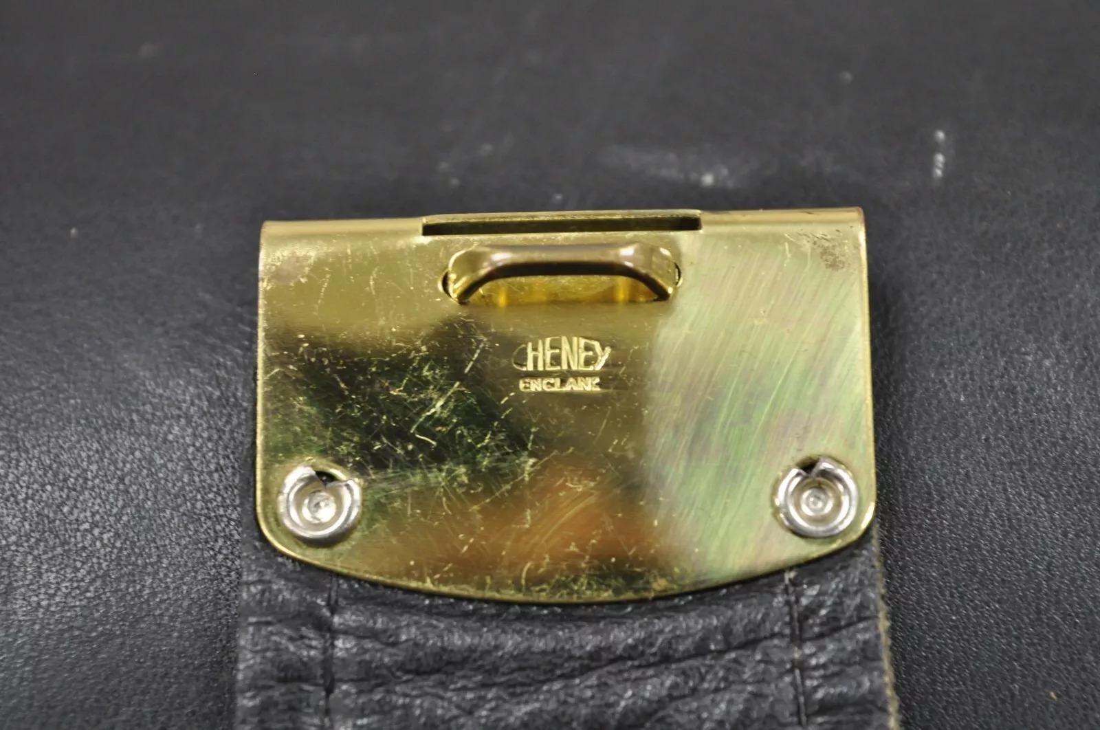 Vintage Cheney England PCI USA 25216 C4 Black Leather Traveling Doctors Bag en vente 5