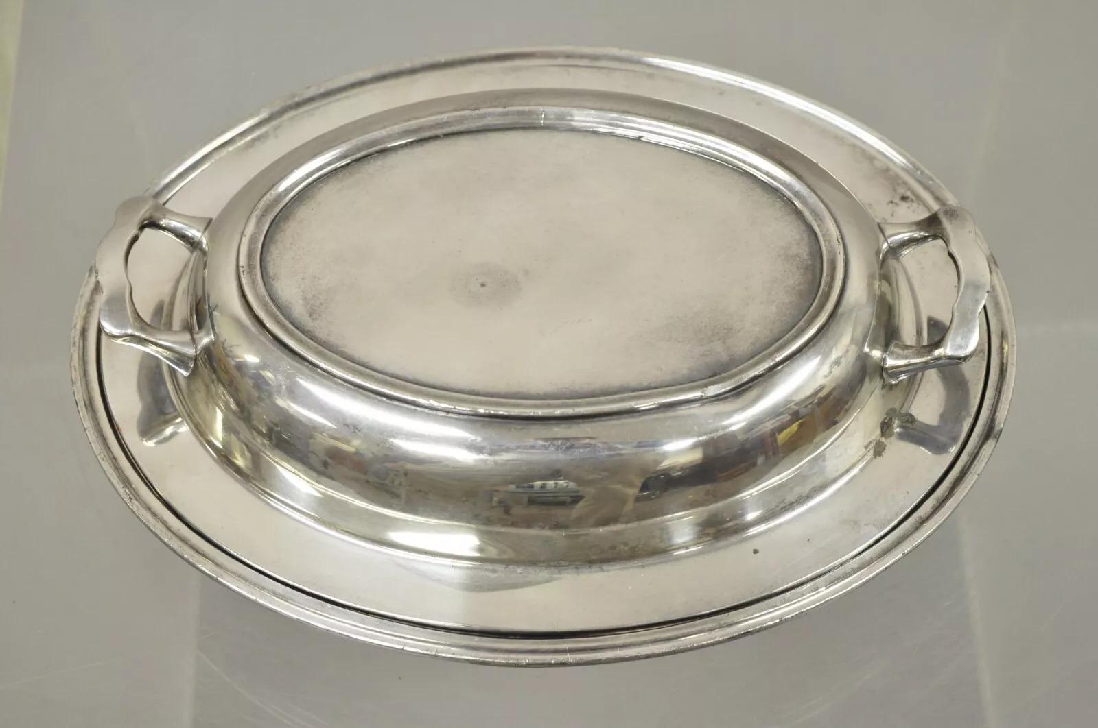 Plat à légumes couvert en métal argenté A.P.C. 846 Vintage. Circa Mid 20th Century. Dimensions : 3,25