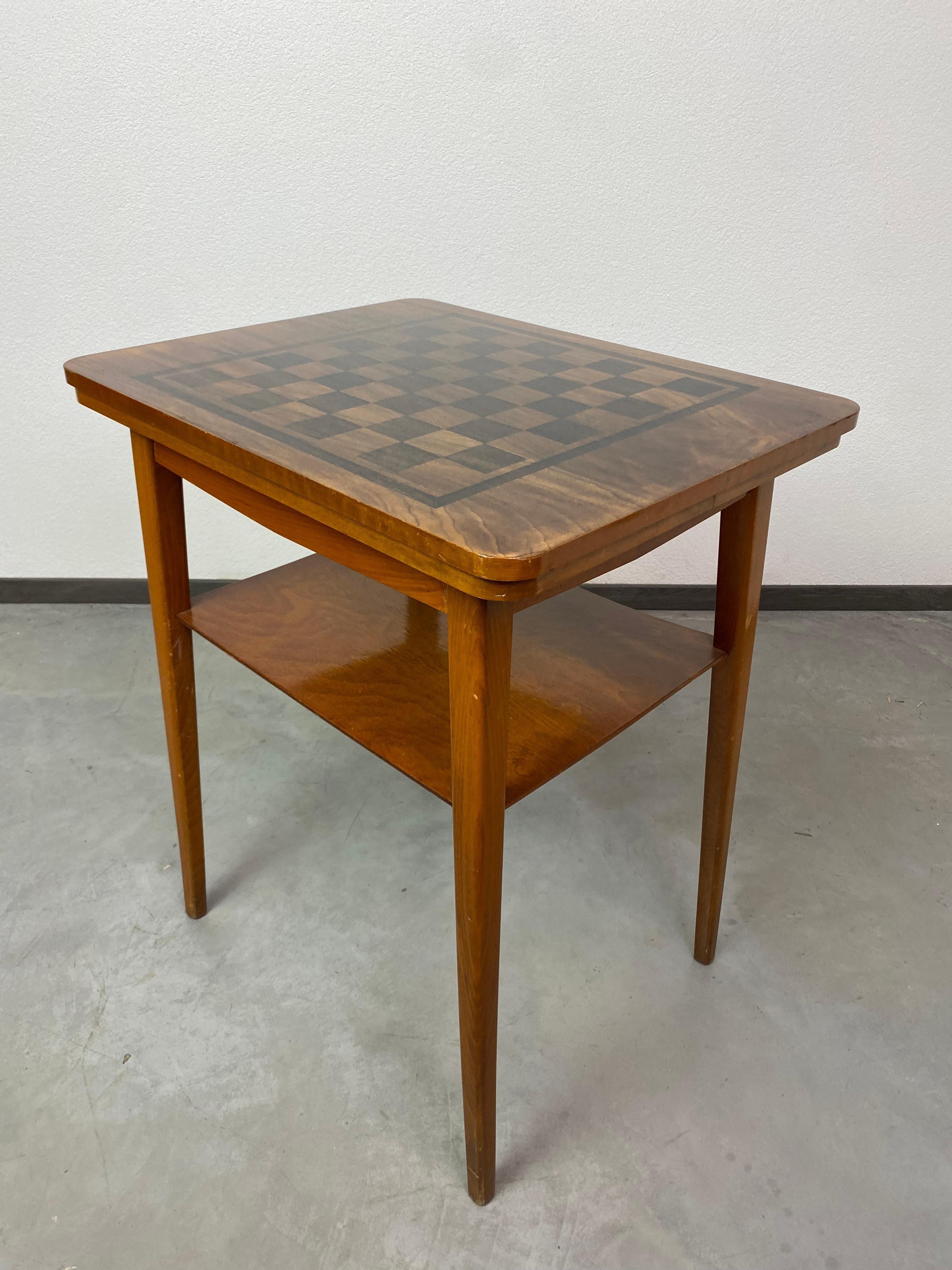 Vintage-Schachtisch (Holz)