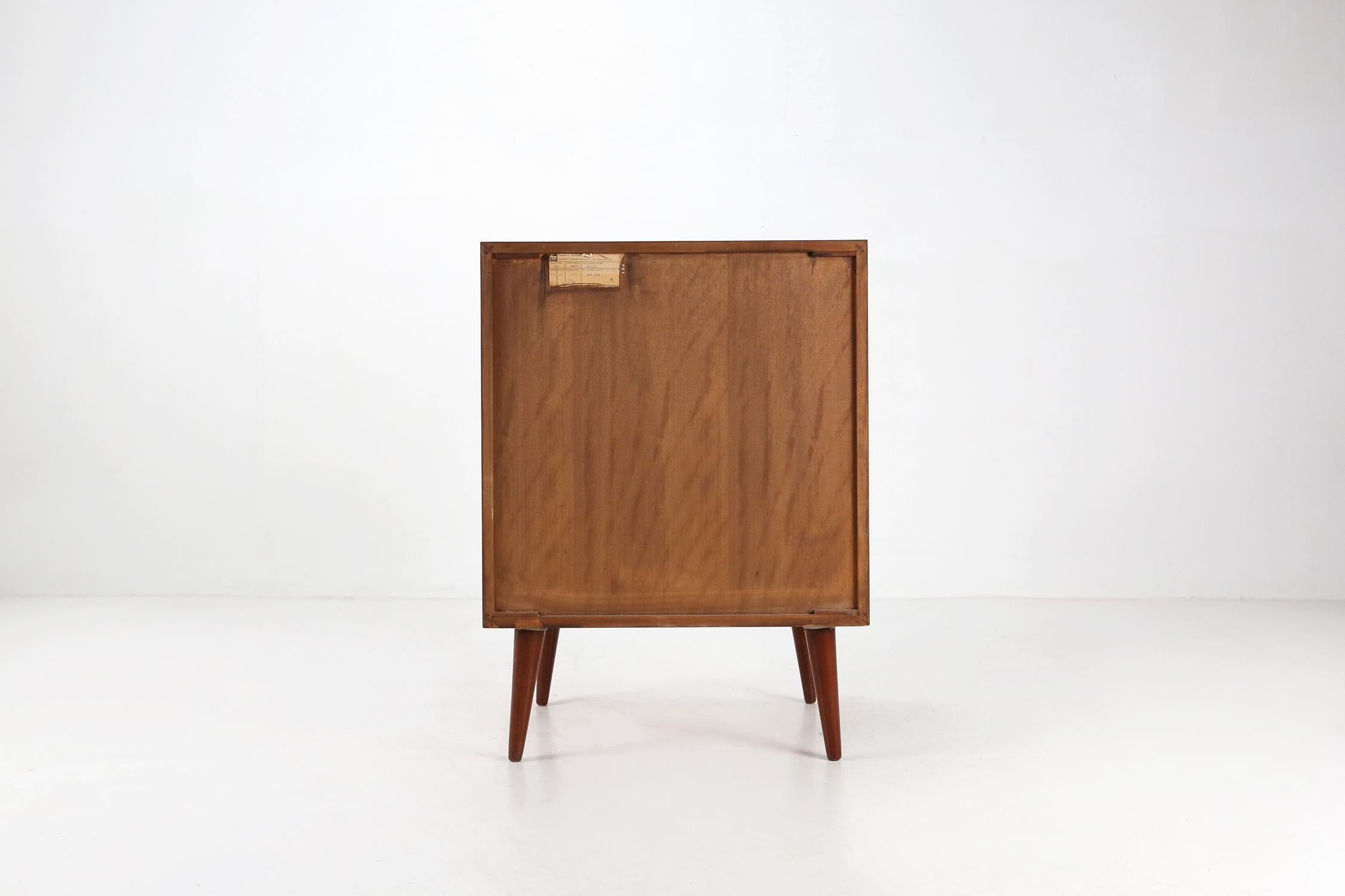 Vintage Chest of Drawers Ca.1960 For Sale 2