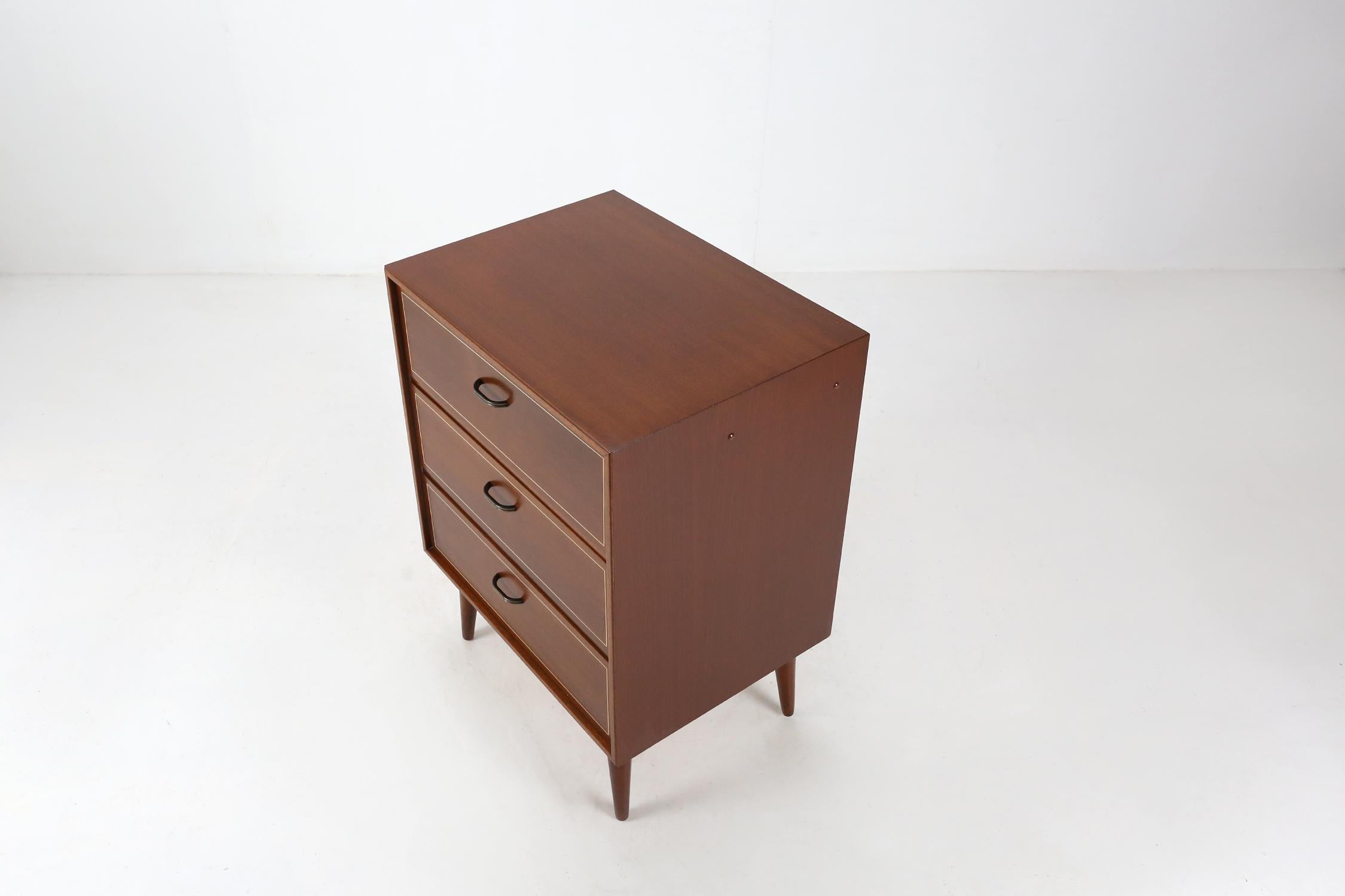 Mid-Century Modern Vintage Chest of Drawers Ca.1960 For Sale
