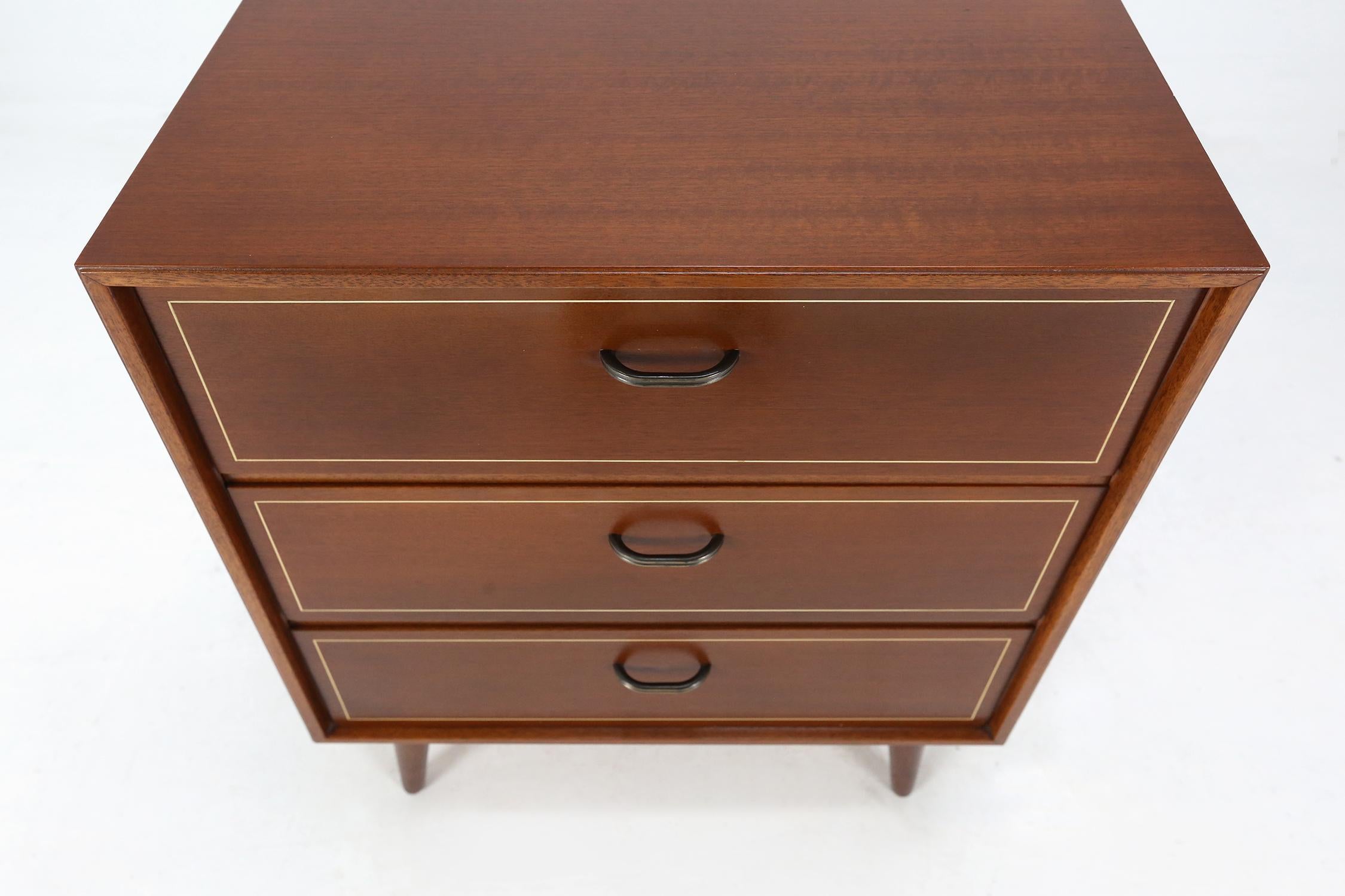 Vintage Chest of Drawers Ca.1960 For Sale 1