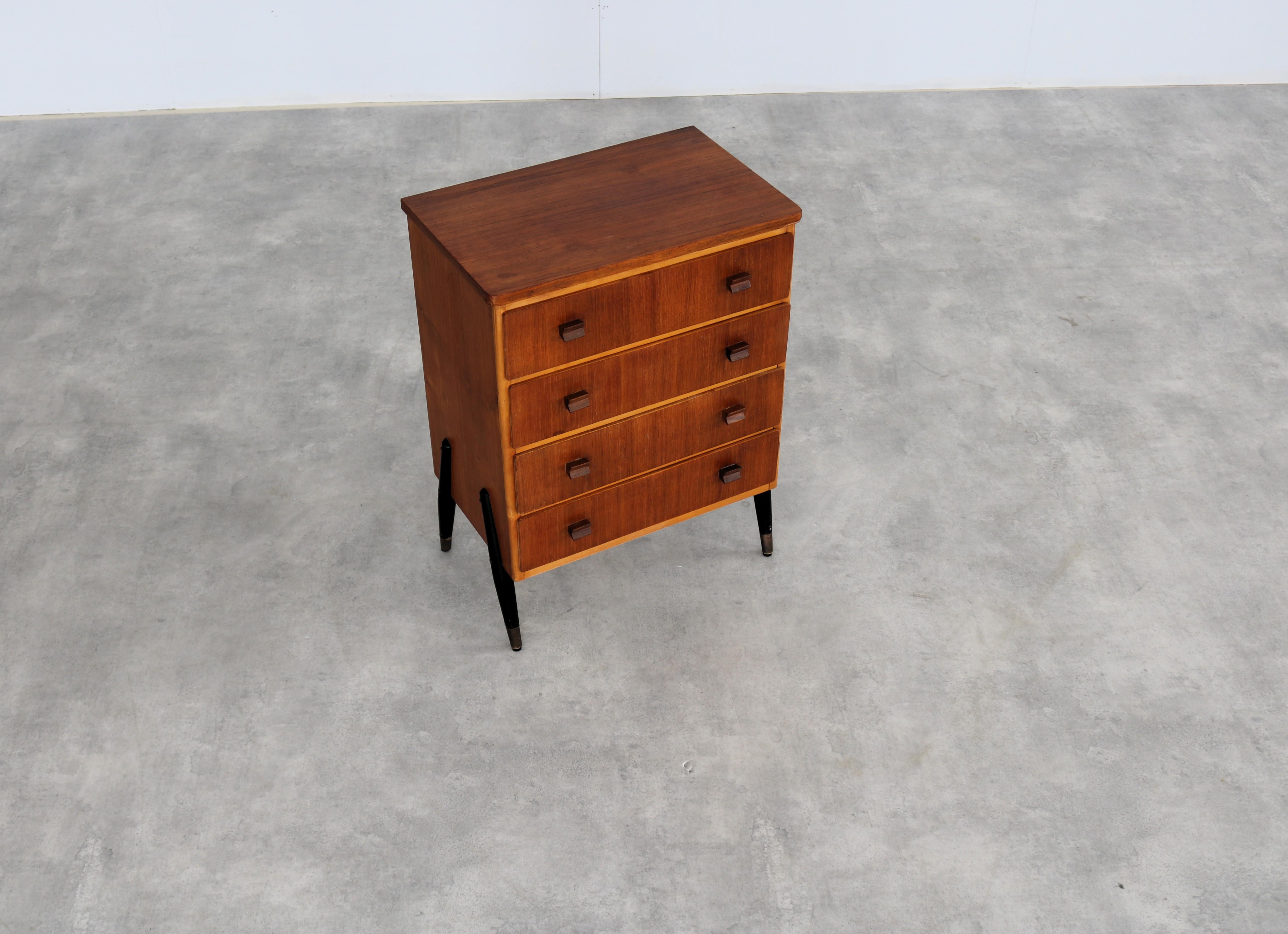 vintage kommode  Schrank  1960s  Dänisch im Angebot 4
