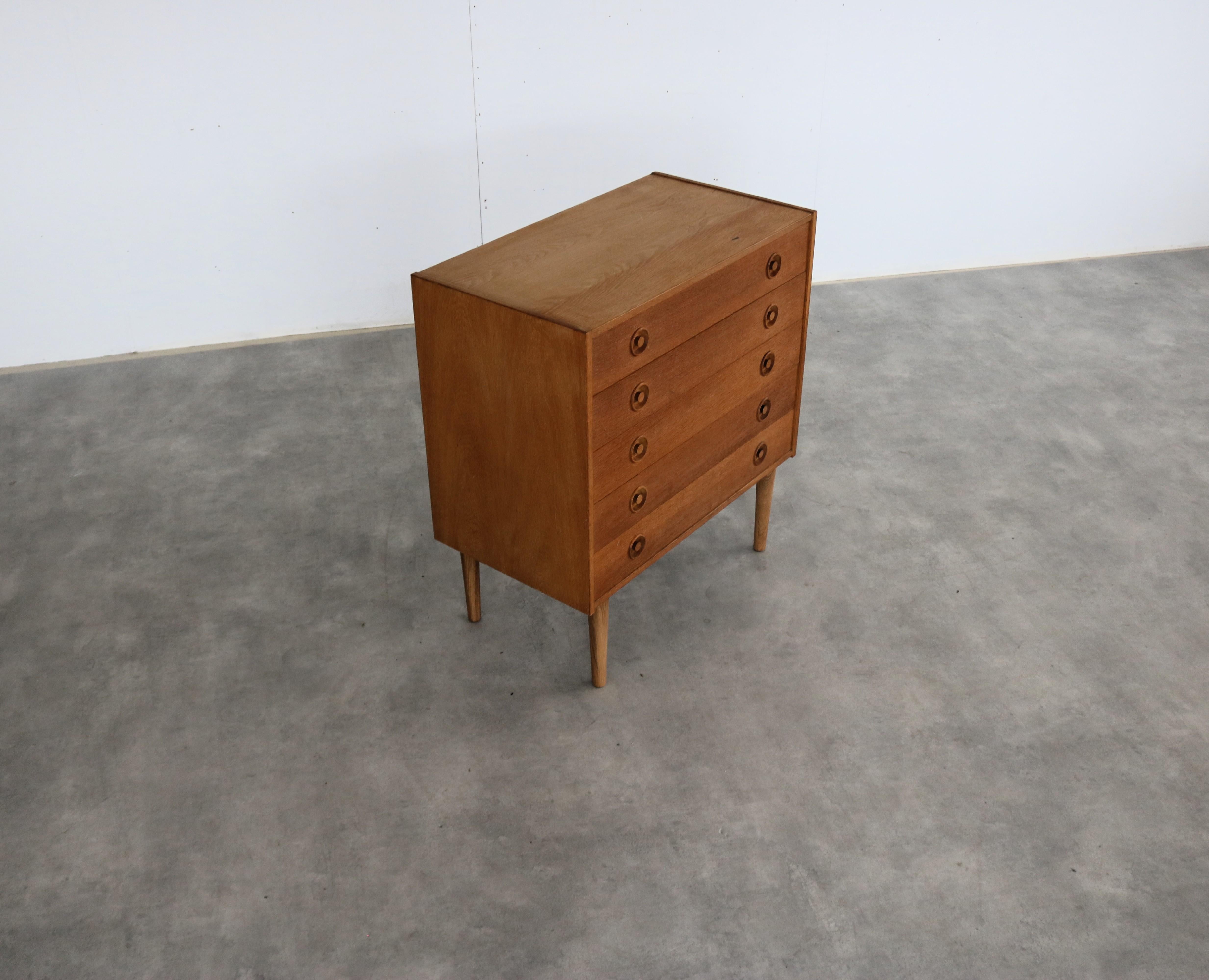 Vintage chest of drawers  cabinet  1960s  Danish  oak For Sale 4