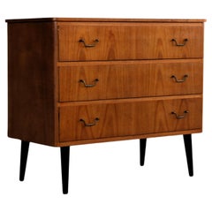 Commodes and Chests of Drawers