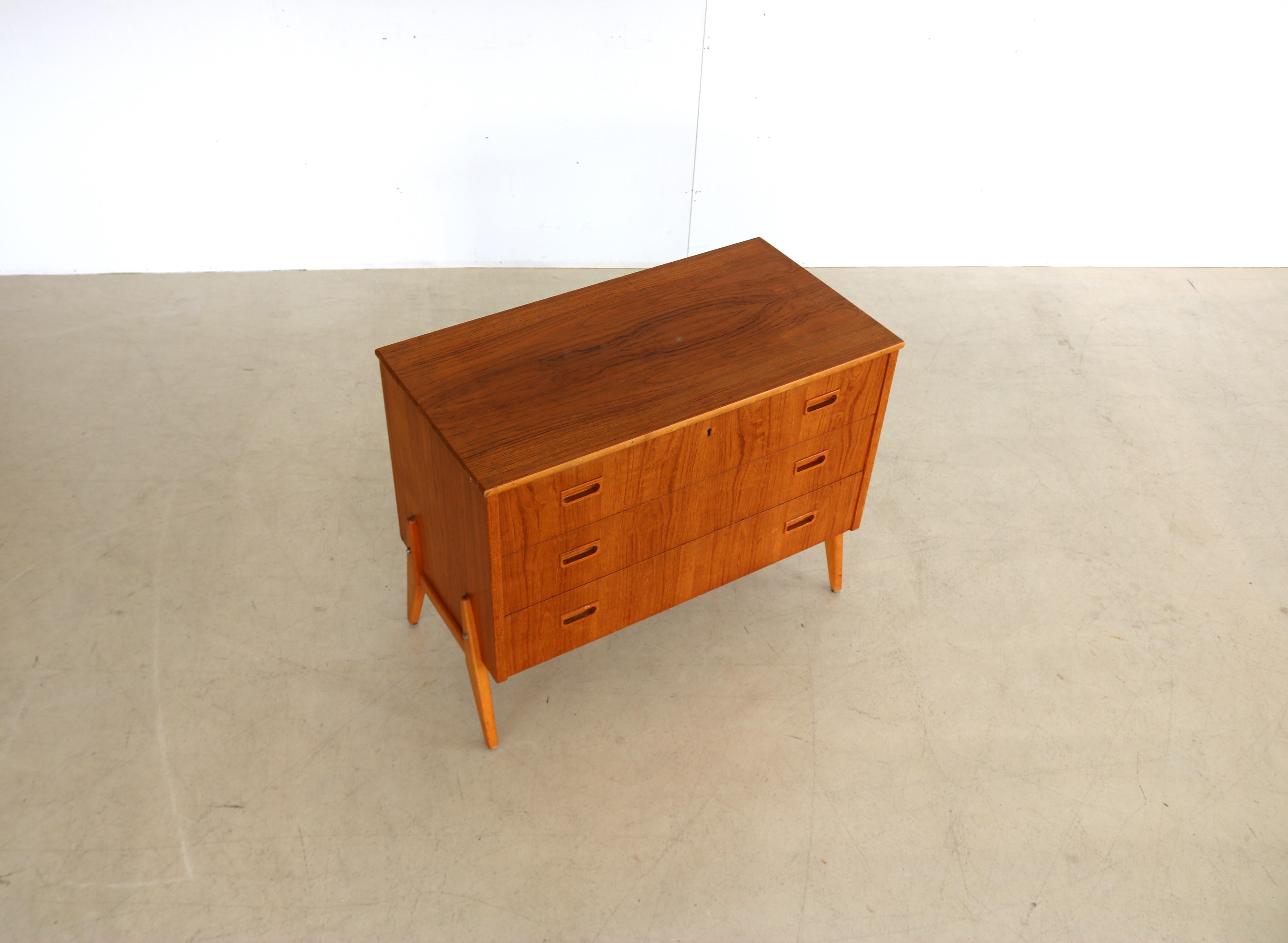 vintage chest of drawers  cabinet  60s  Sweden 3