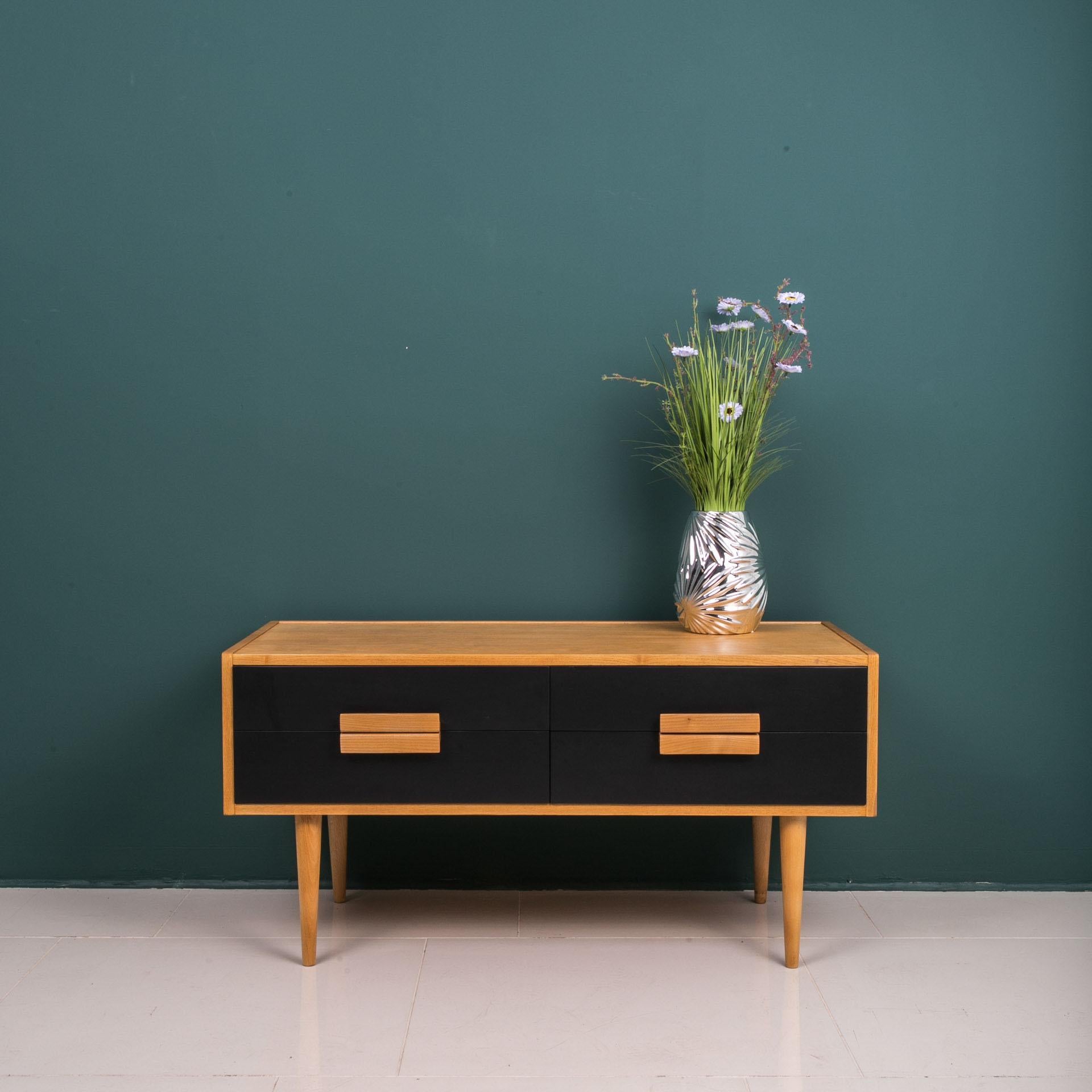 Mid-20th Century Vintage Chest of Drawers, Czechoslovakia, 1960s For Sale