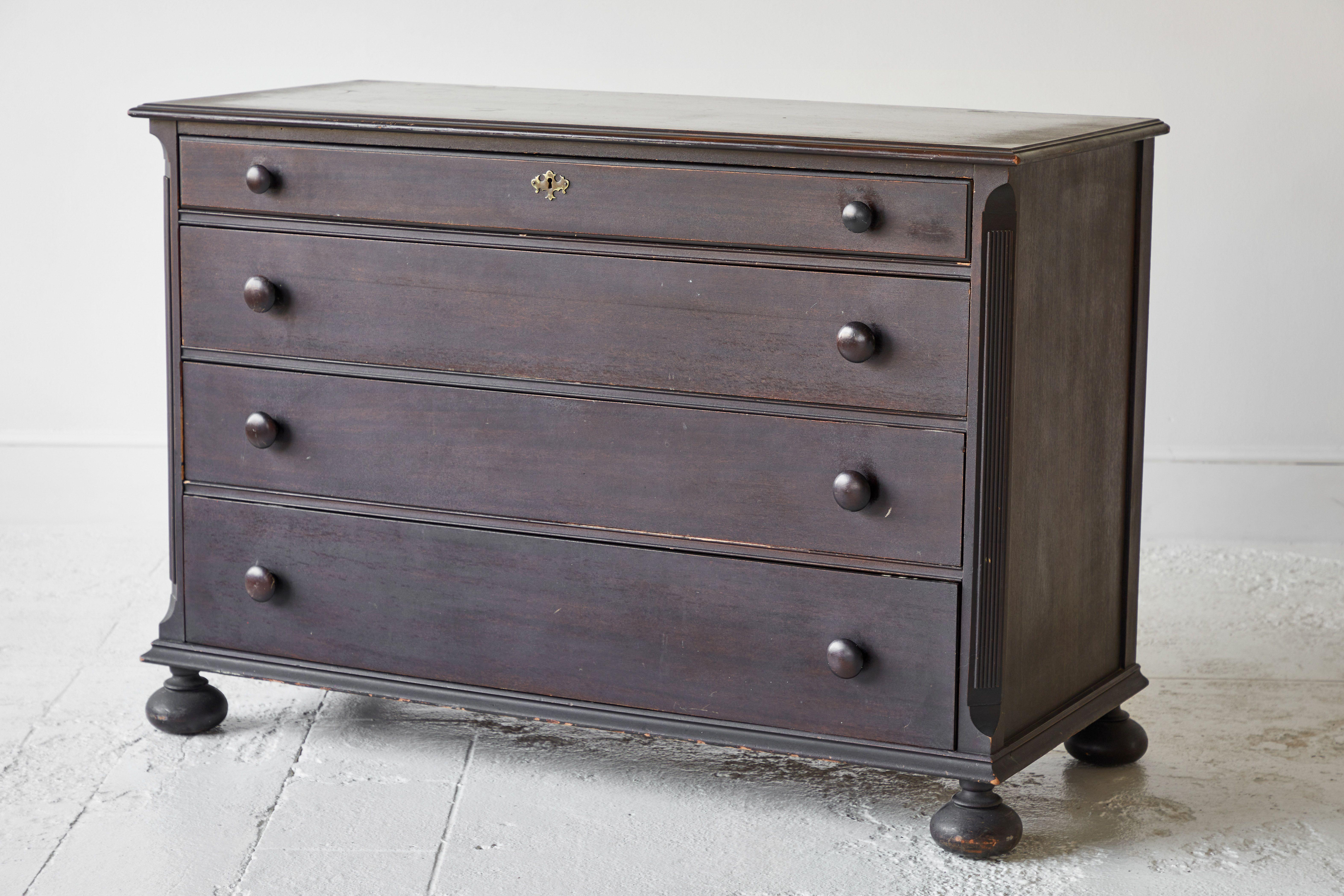 Vintage Chest of Drawers In Good Condition In Los Angeles, CA