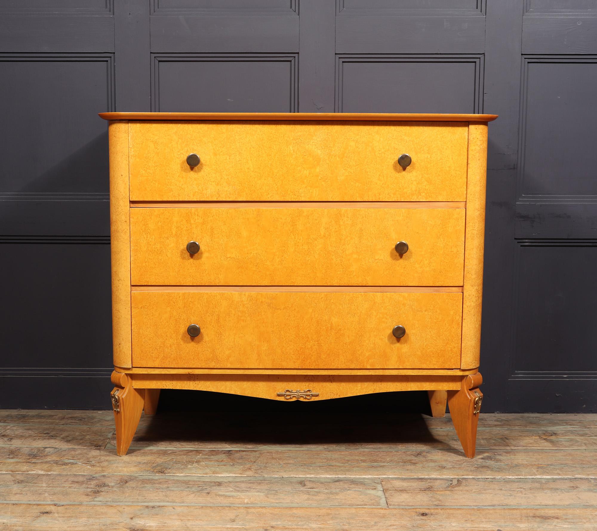 Vintage Chest of Drawers in Karelian Birch For Sale 7