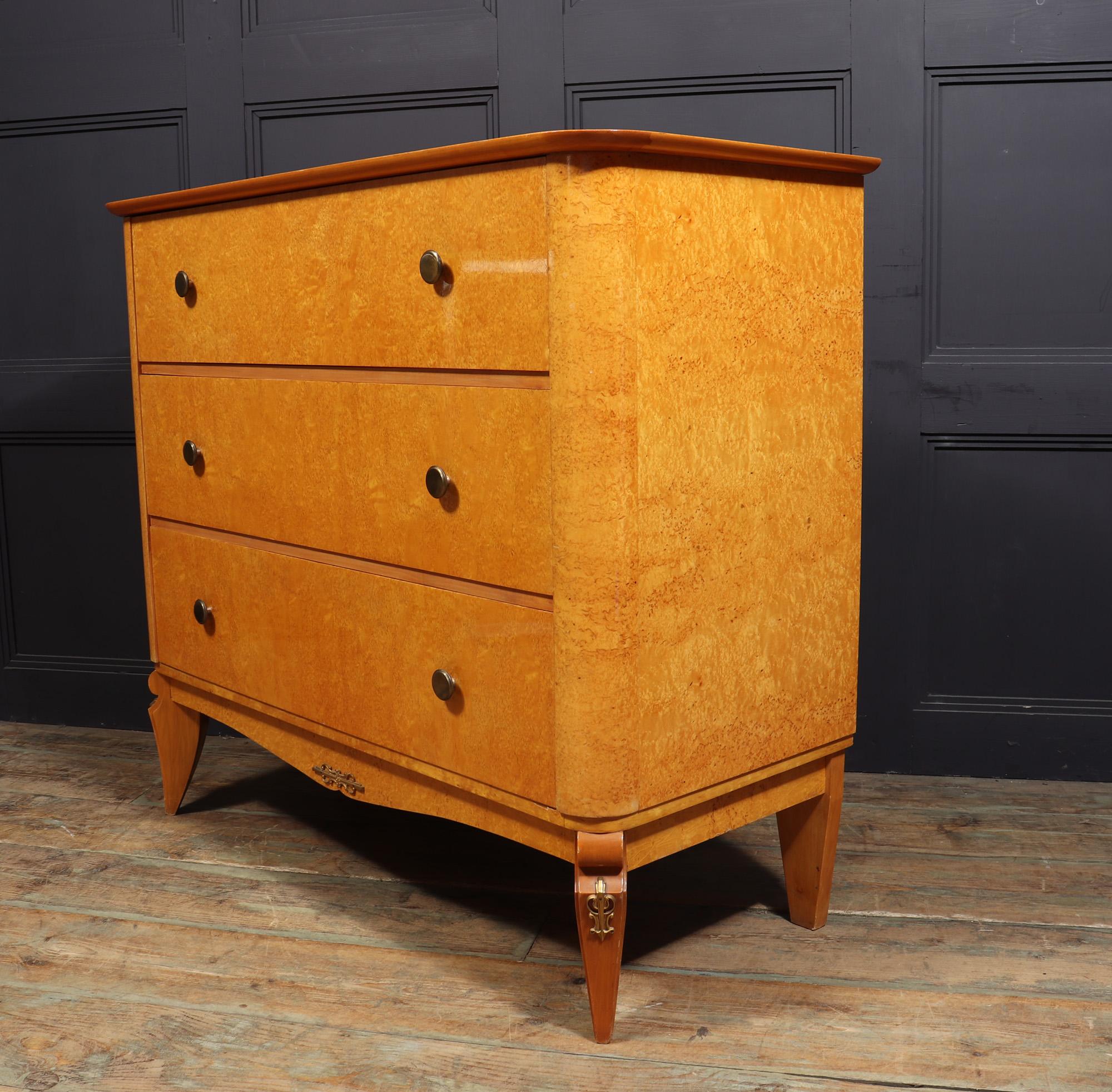 Vintage Chest of Drawers in Karelian Birch For Sale 3