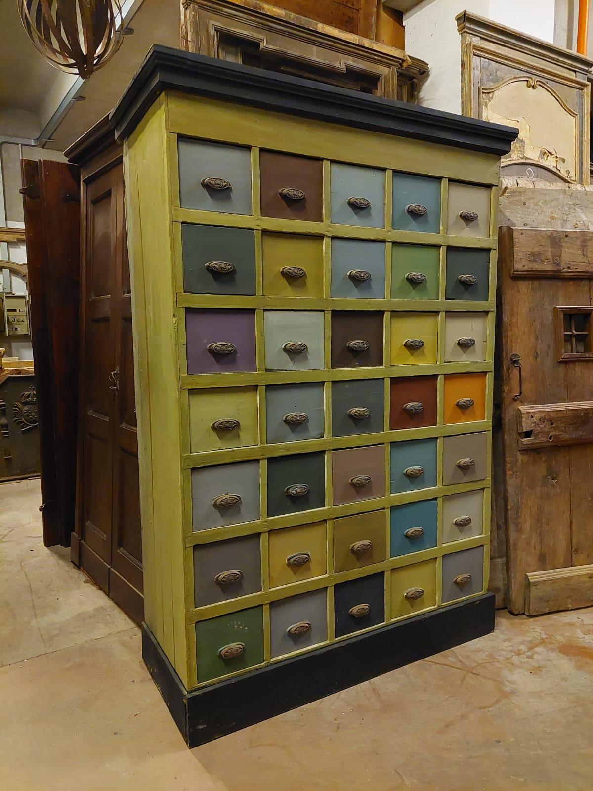 Vintage Chest of Drawers in Painted Wood from Old Shop, 19th Century, Italy For Sale 1