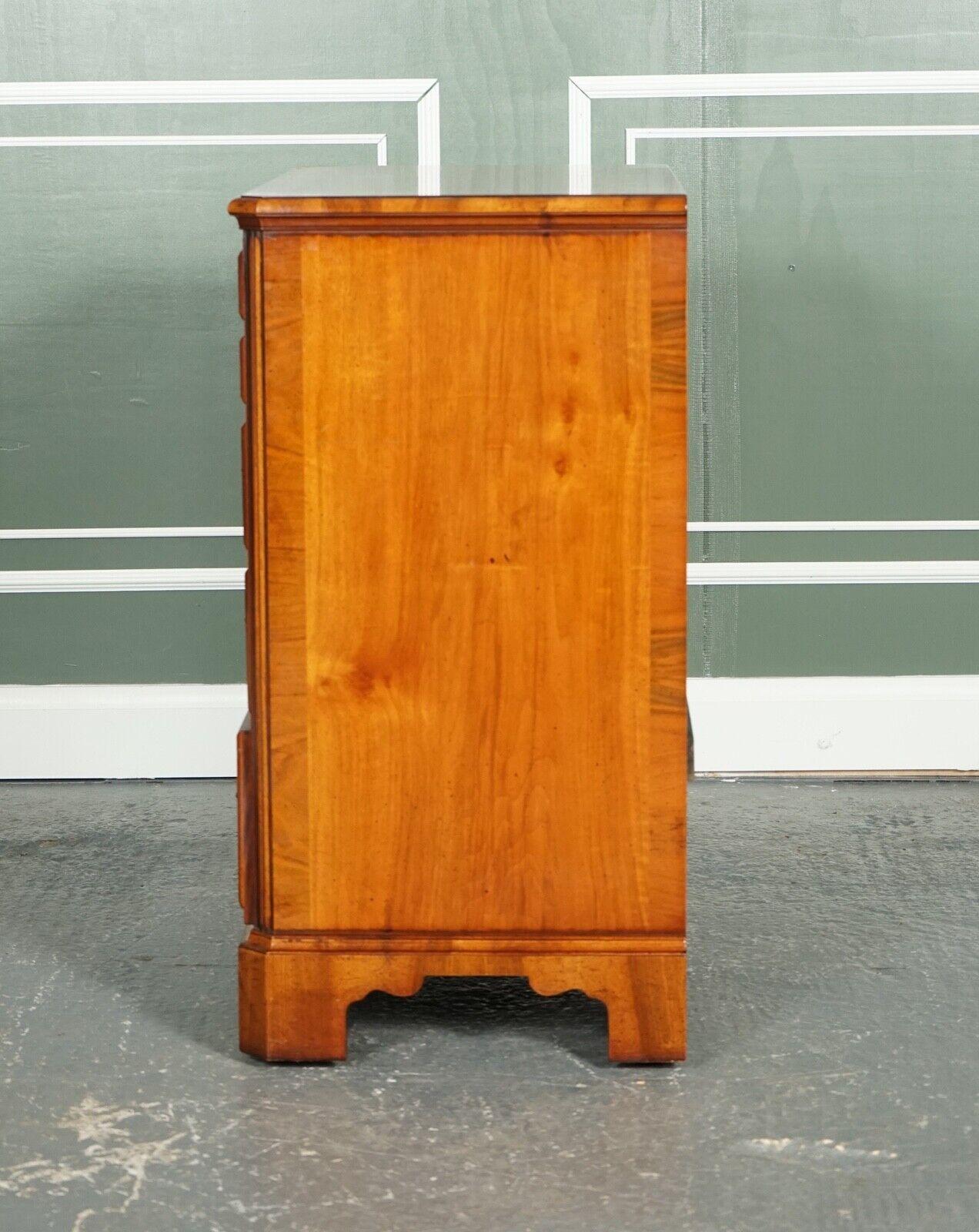 Vintage Chest of Drawers Looking Walnut TV Plasma Hi Fi Stereo Cabinet 4