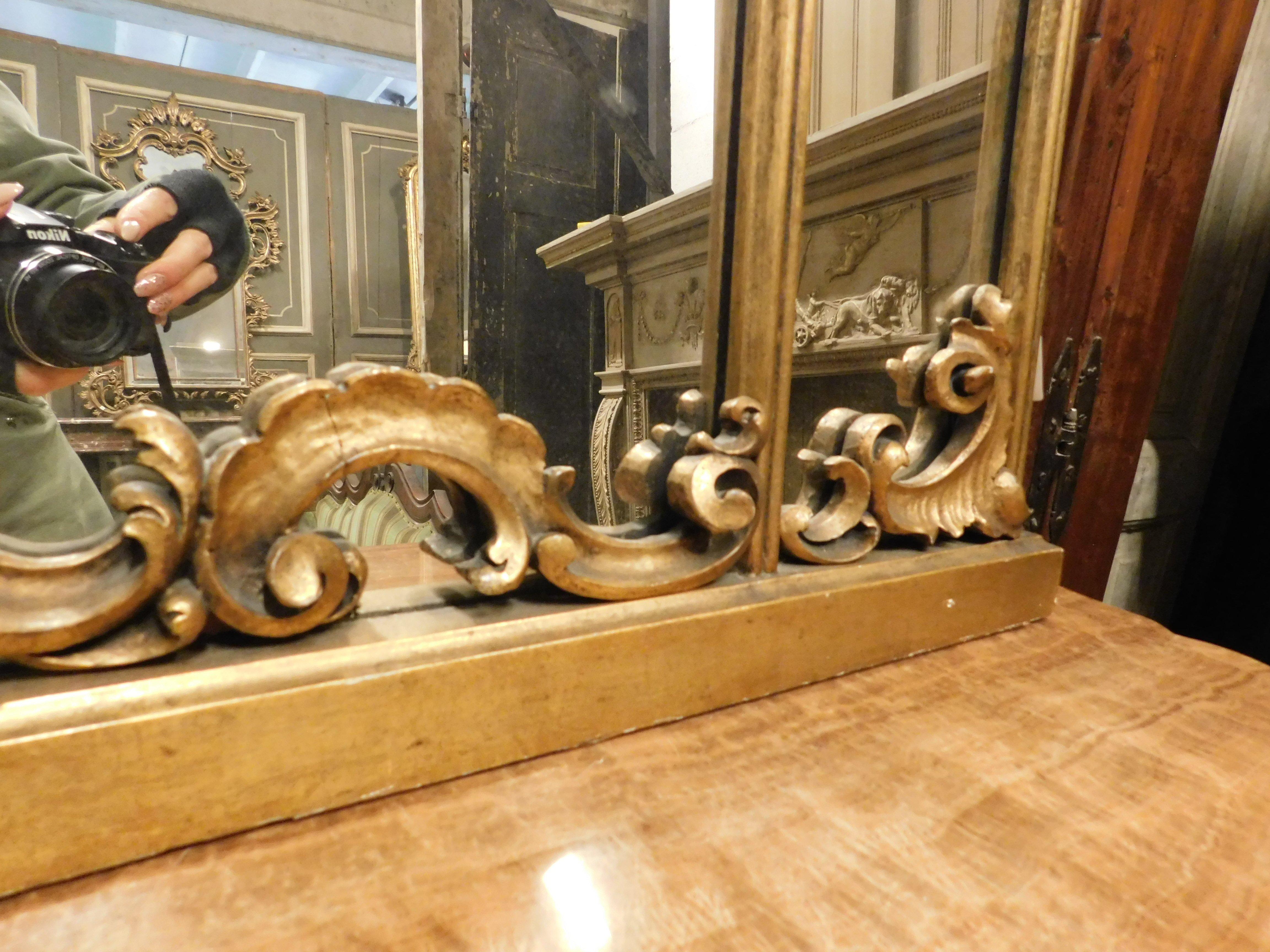 Commode vintage avec miroir, dorée avec chinoiserie peinte, Italie en vente 6