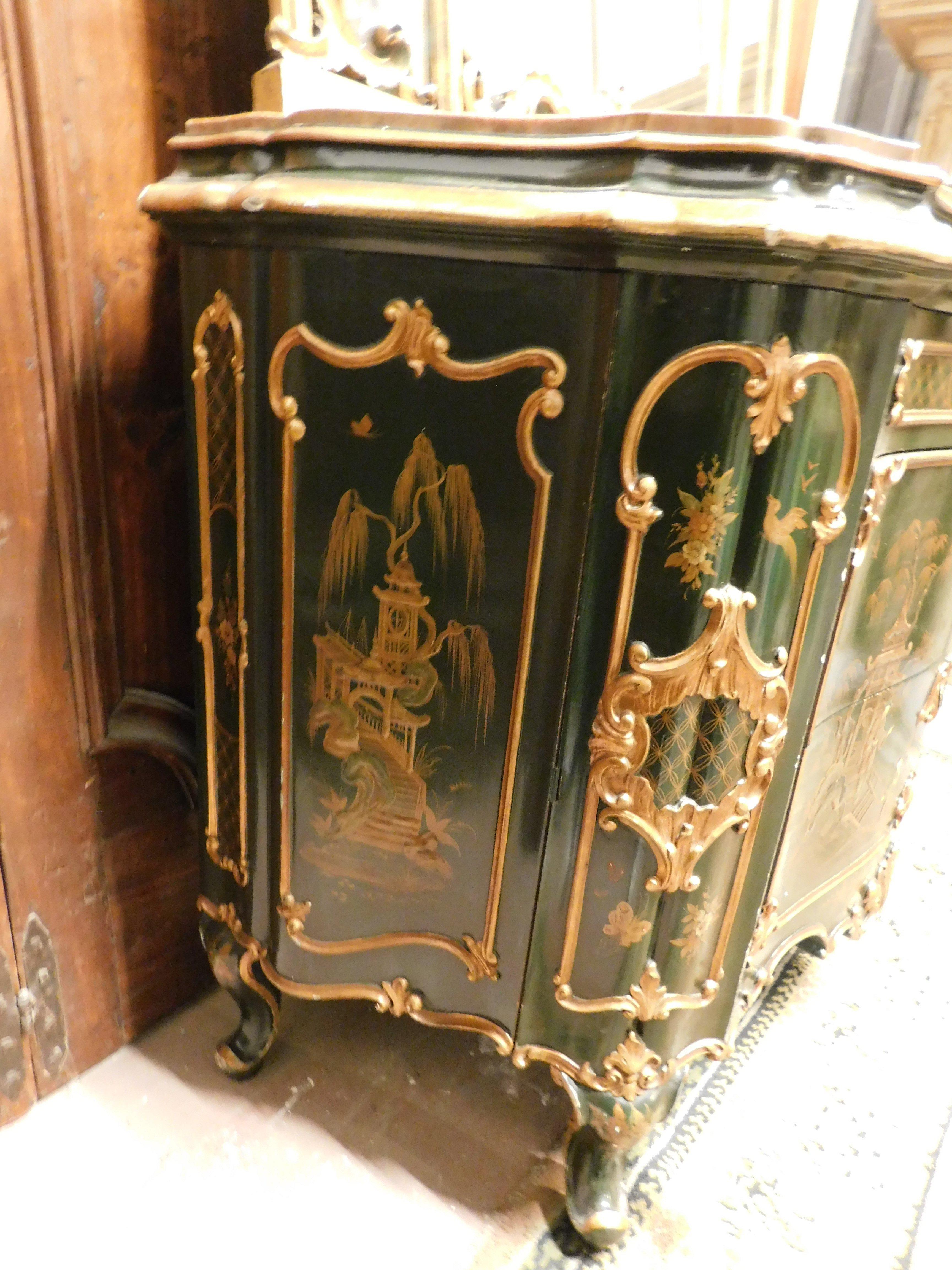 vintage chest of drawers with mirror, gilded with painted chinoiserie, Italy For Sale 1
