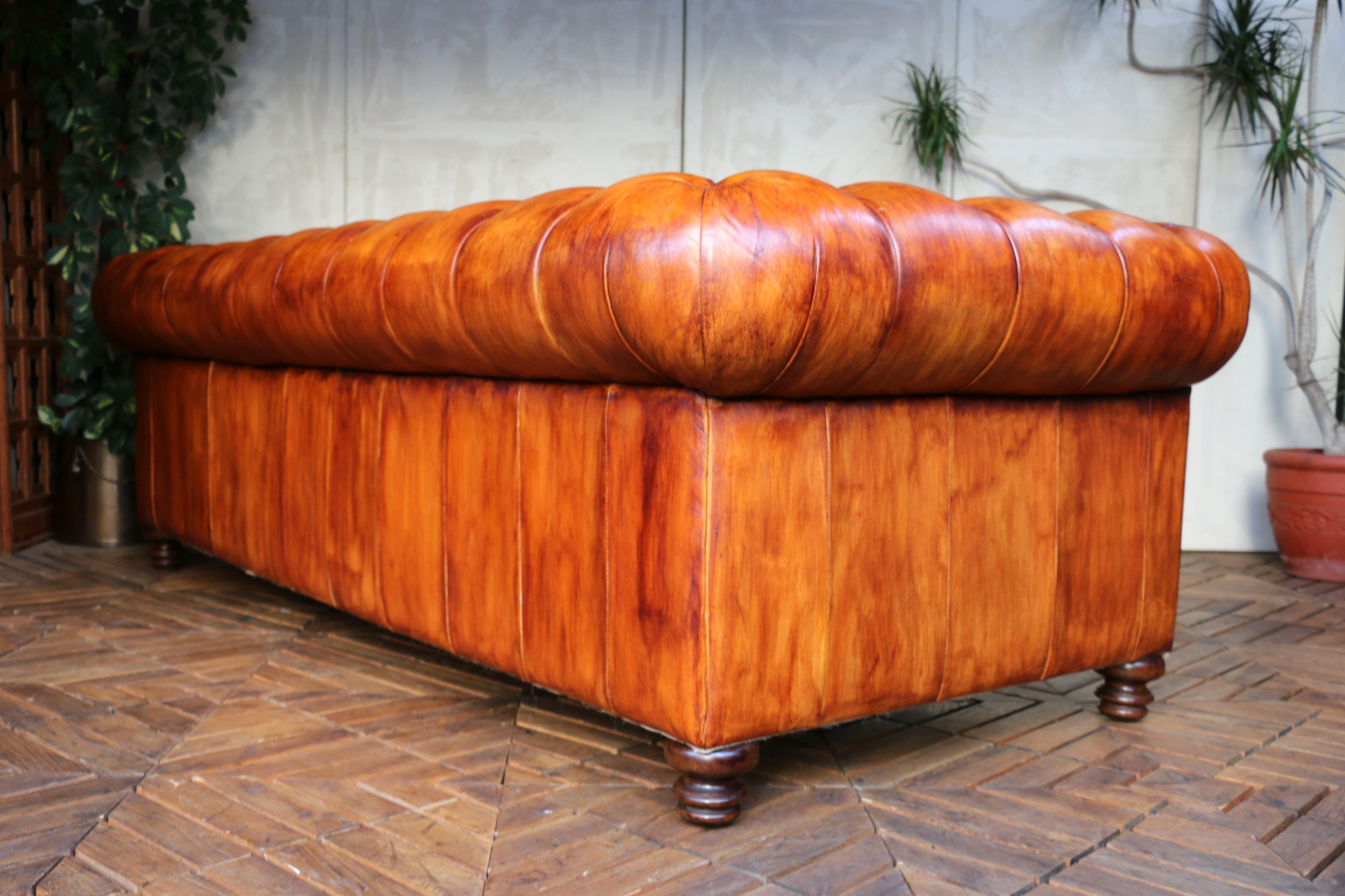 Sofá Chesterfield Vintage de cuero marrón, años 80 en venta 1