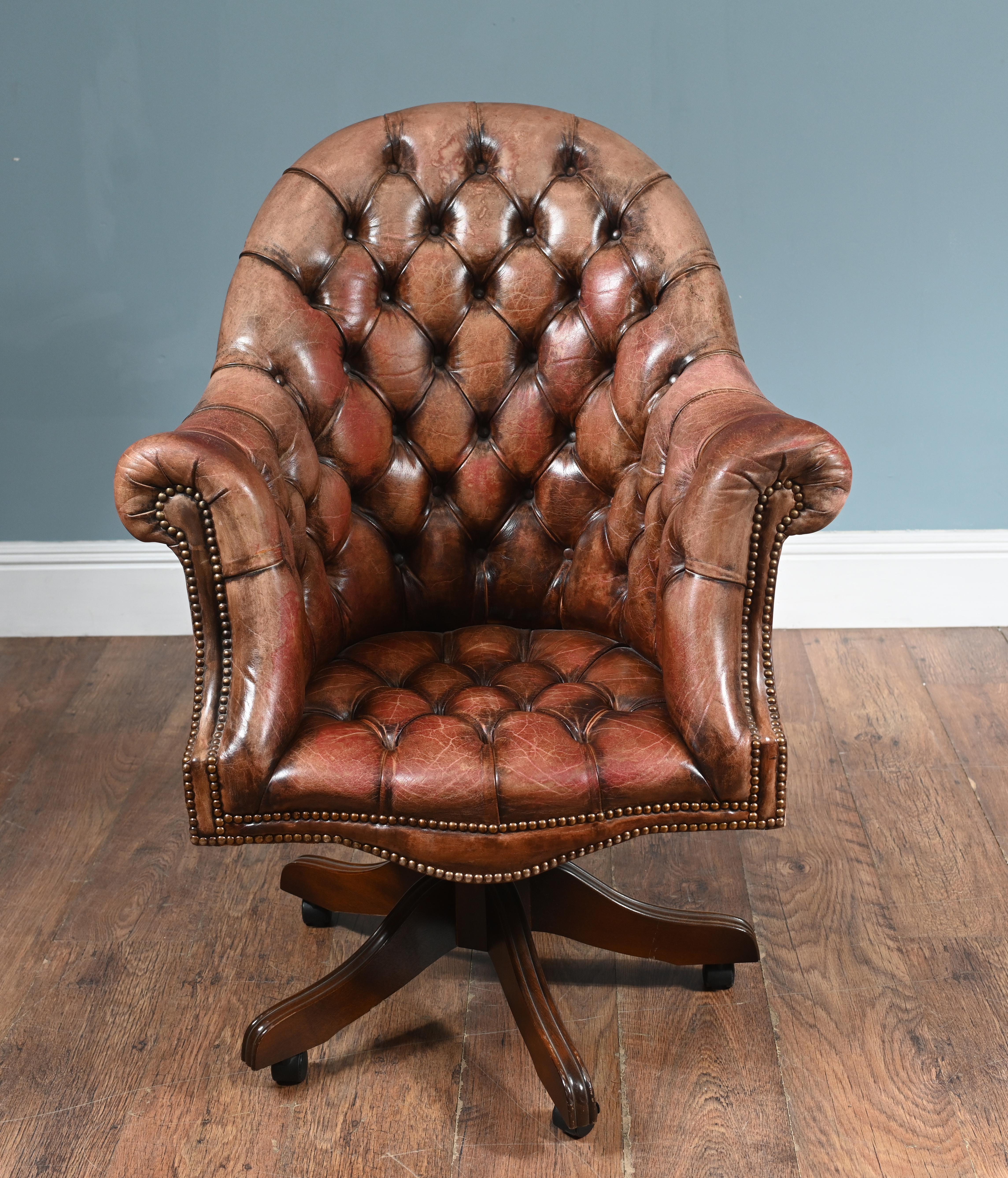 You are viewing an elegant Chesterfield seat with deep button leather
Has a swivel base so great for a desk or office set up Circa 1930
Very comfortable to sit in
This is a classic vintage or antique-style Chesterfield swivel office chair, exuding