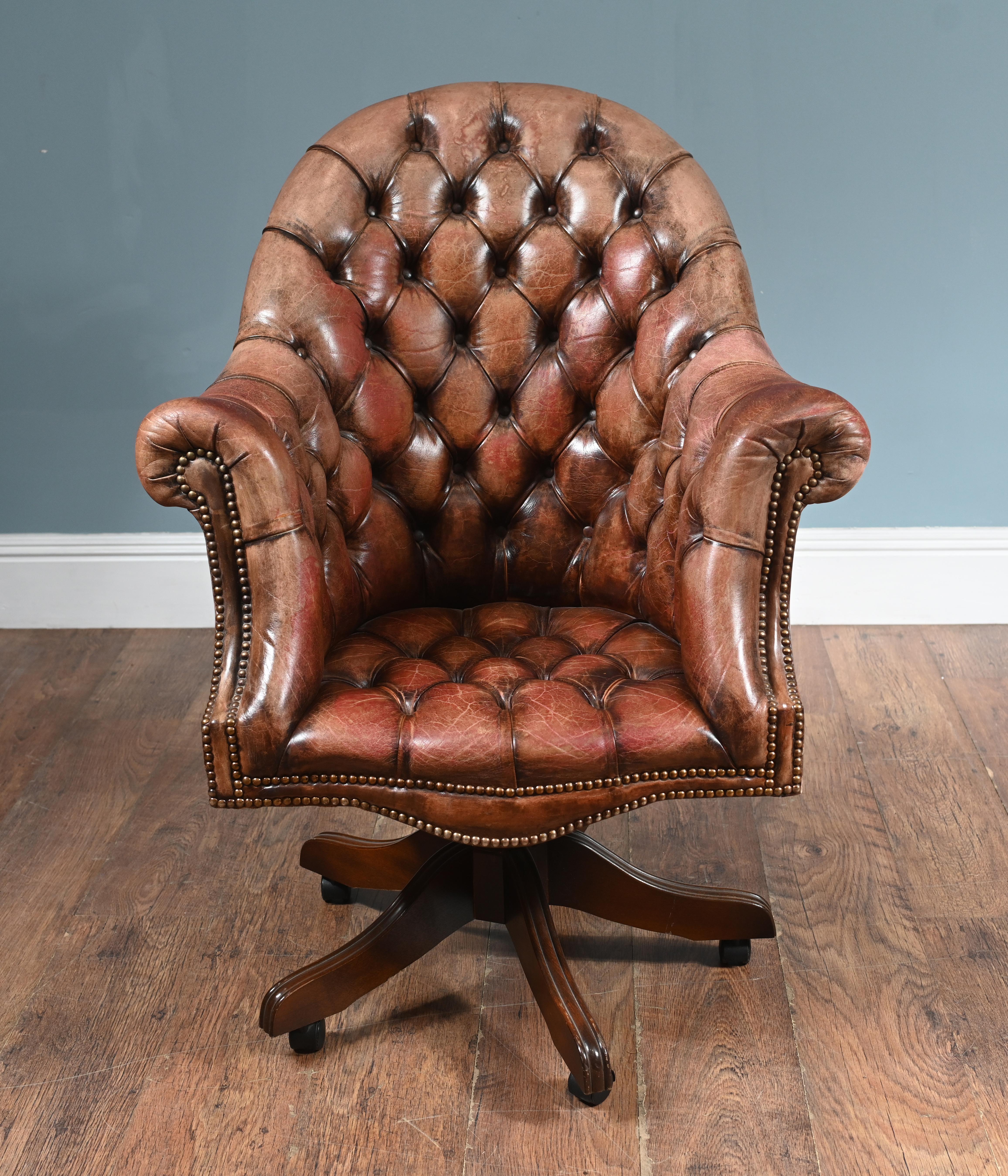 Vintage Chesterfield Chair Swivel Desk Office Seat 1930 In Good Condition For Sale In Potters Bar, GB
