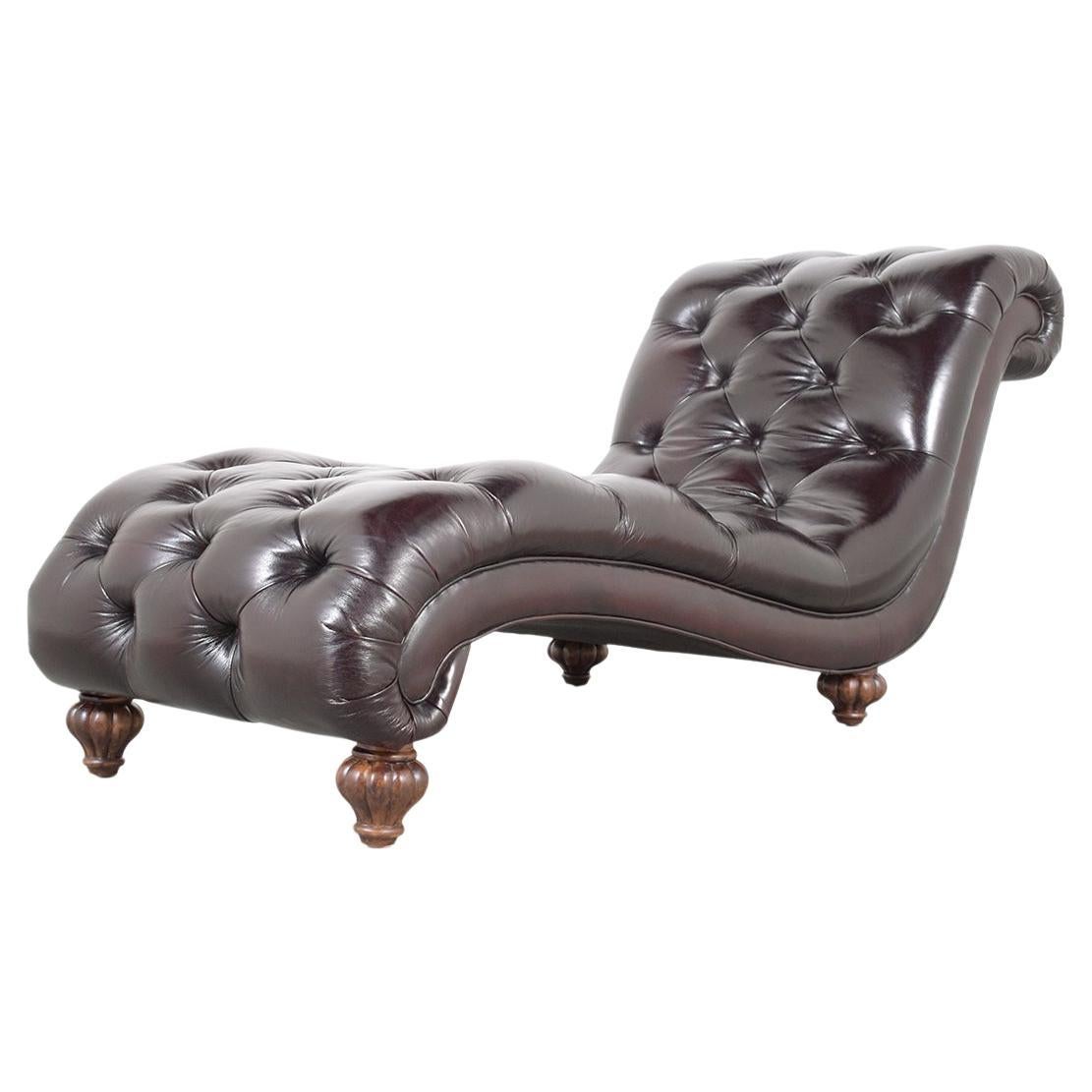 Classic Elegance: 1980s Chesterfield Chaise Lounge in Dual-Tone Leather For Sale