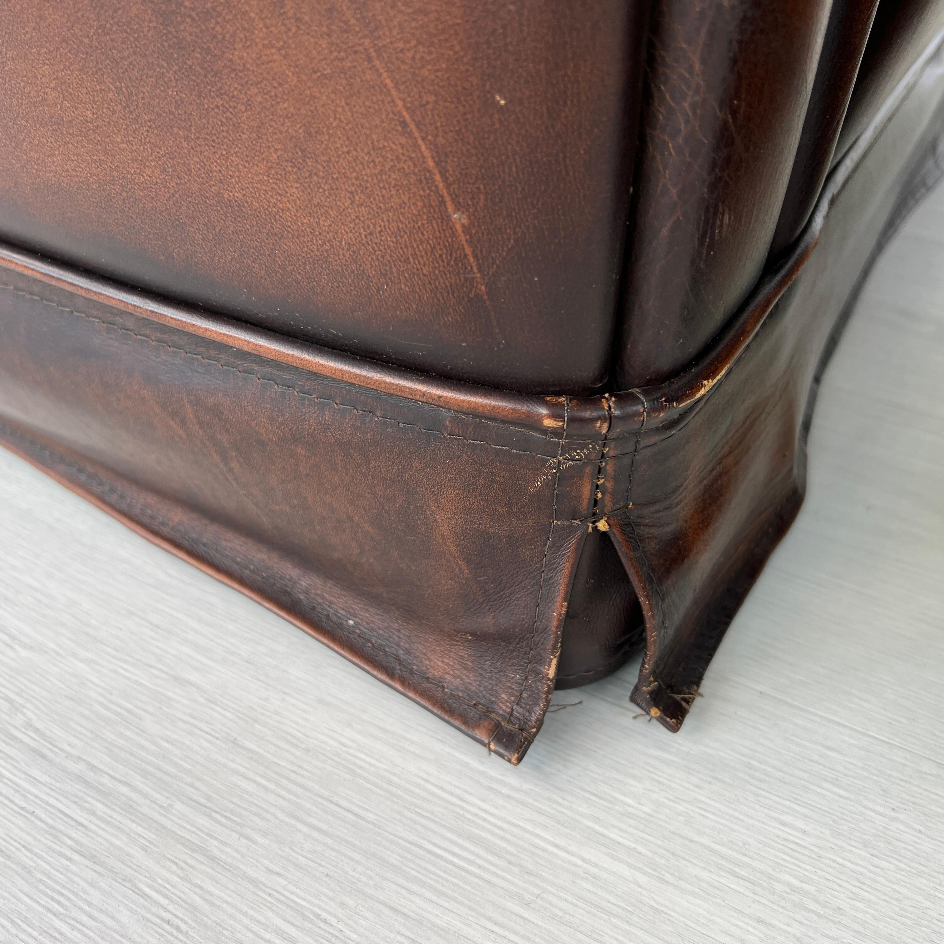 Sillones Chesterfield Vintage de cuero - Pareja en venta 6