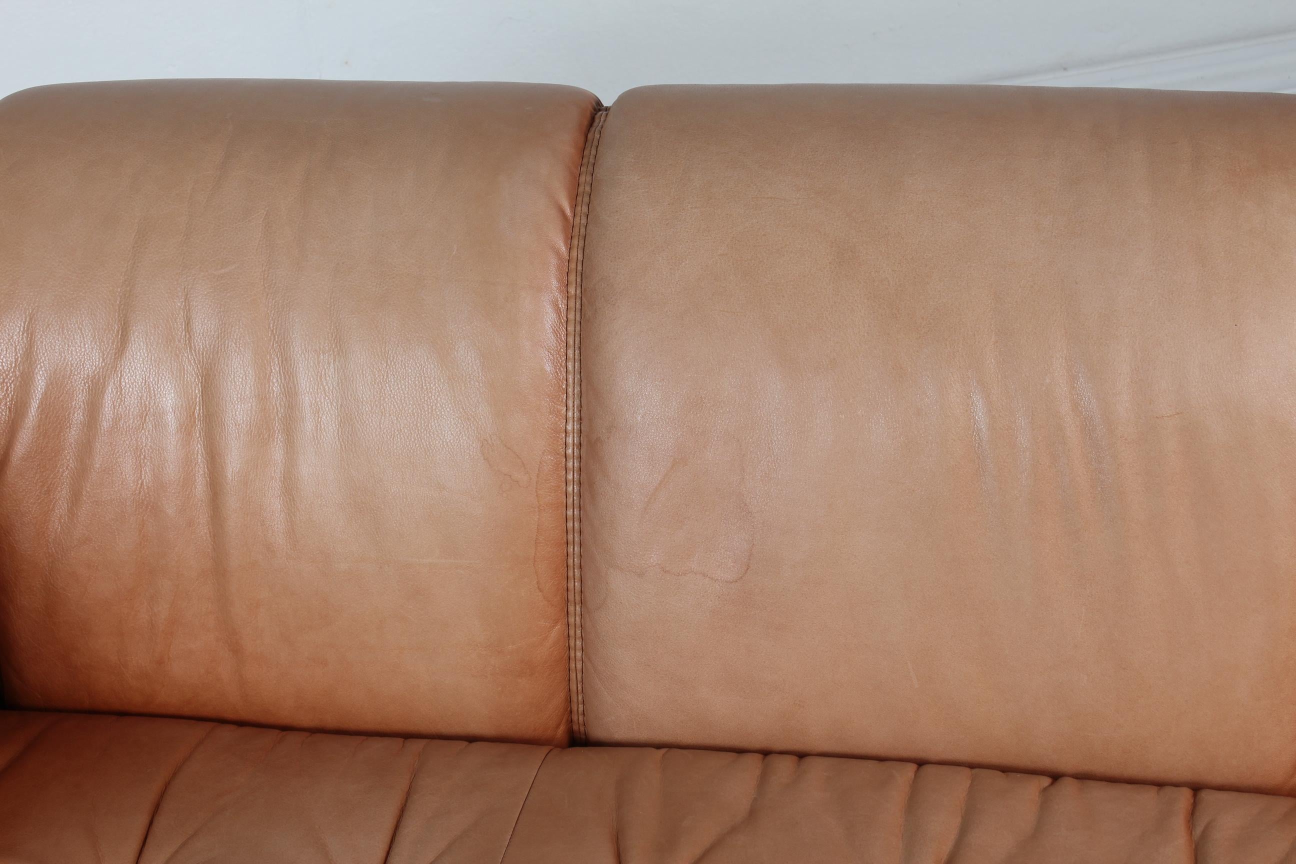 Vintage Chesterfield Sofa and Couch Cognac Leather and Mahogany Frame, 1970s For Sale 6