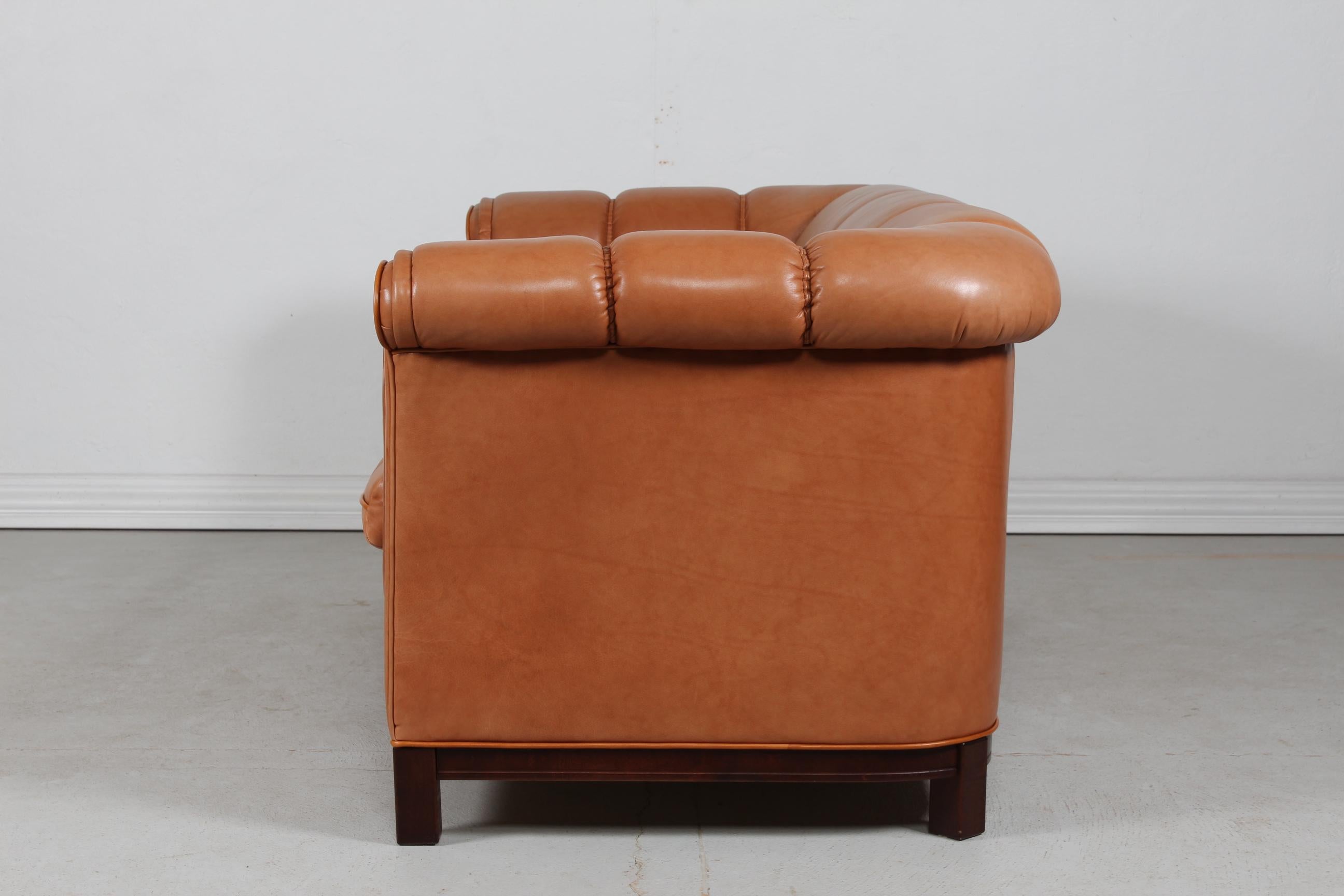 Vintage Chesterfield Sofa and Couch Cognac Leather and Mahogany Frame, 1970s For Sale 4