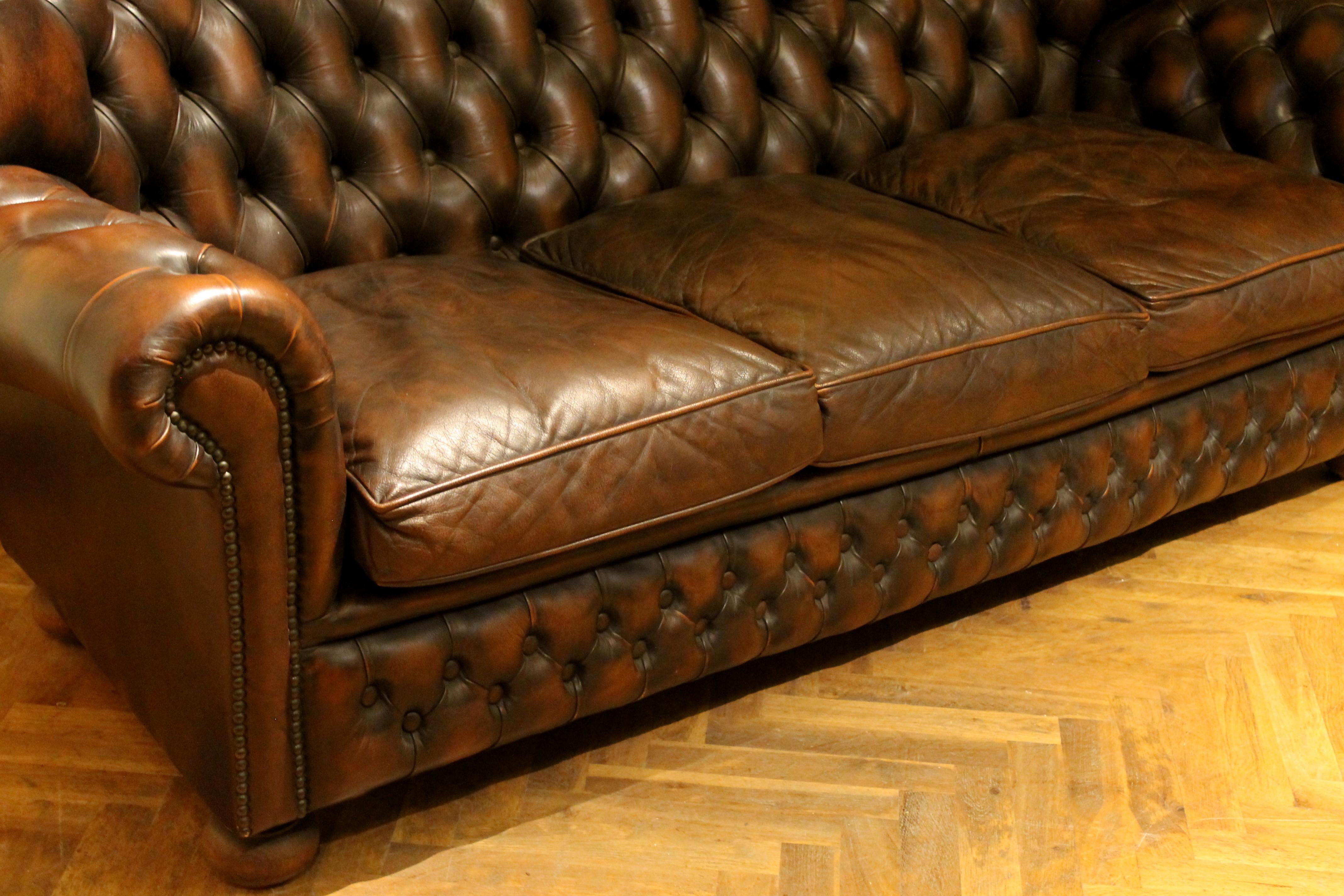 Vintage Chesterfield Sofa Brown Leather High Back Three Seats and Button Tufted 4