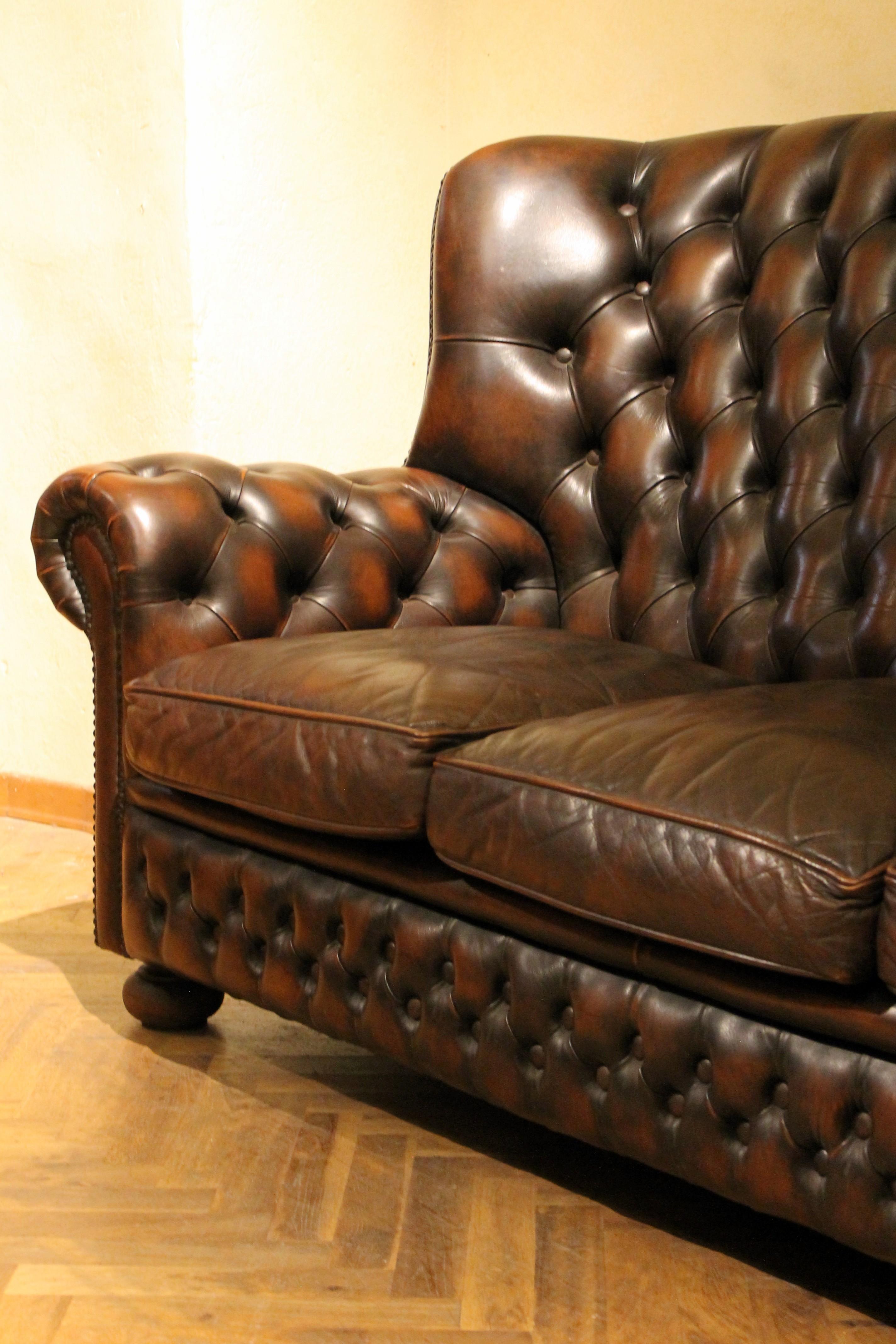 Vintage Chesterfield Sofa Brown Leather High Back Three Seats and Button Tufted 8