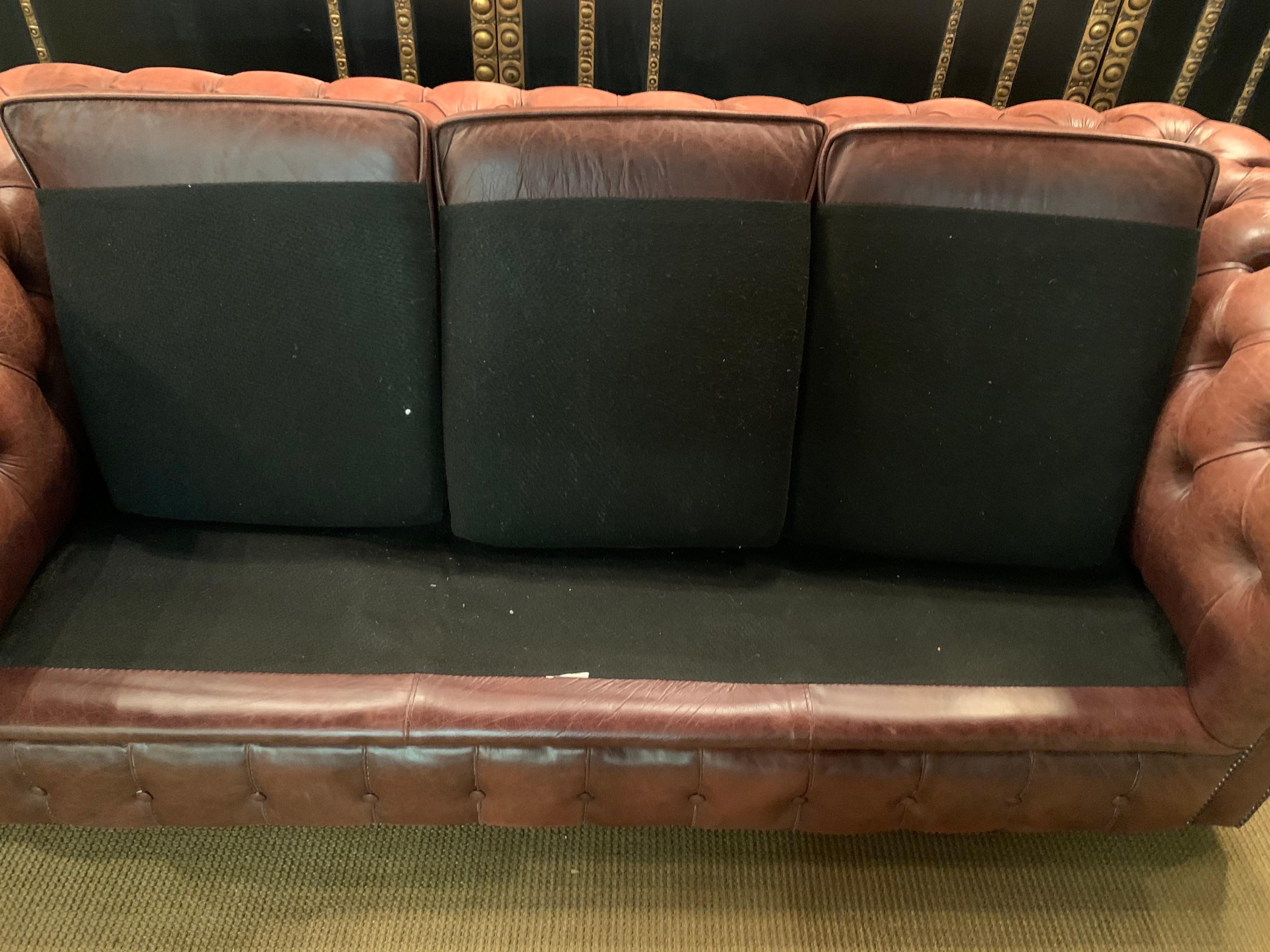 Vintage Chesterfield Sofa Cognac / brown Leather Mounted with Numerous Buttons For Sale 12