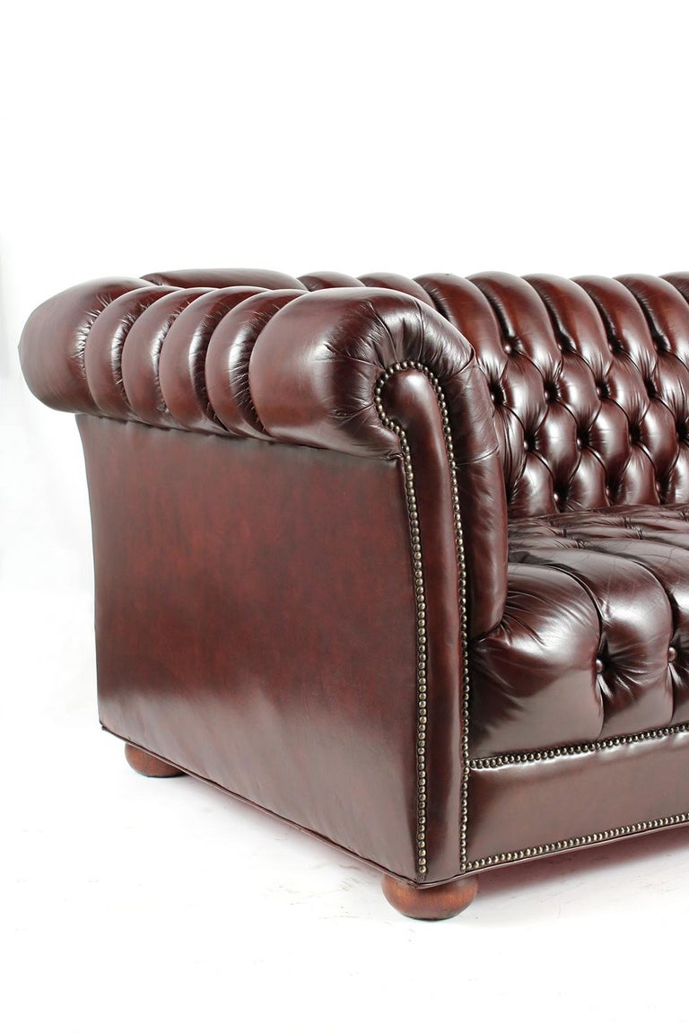 Vintage Chesterfield Sofa For Sale at 1stdibs