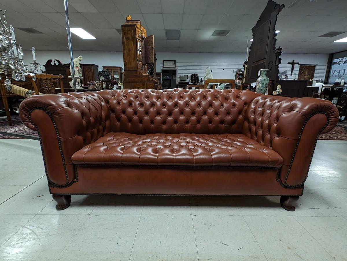 Vintage Chesterfield Style Leather Knoll Settee, Sofa 8