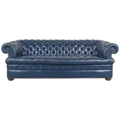 Leder-Sofa im Chesterfield-Stil