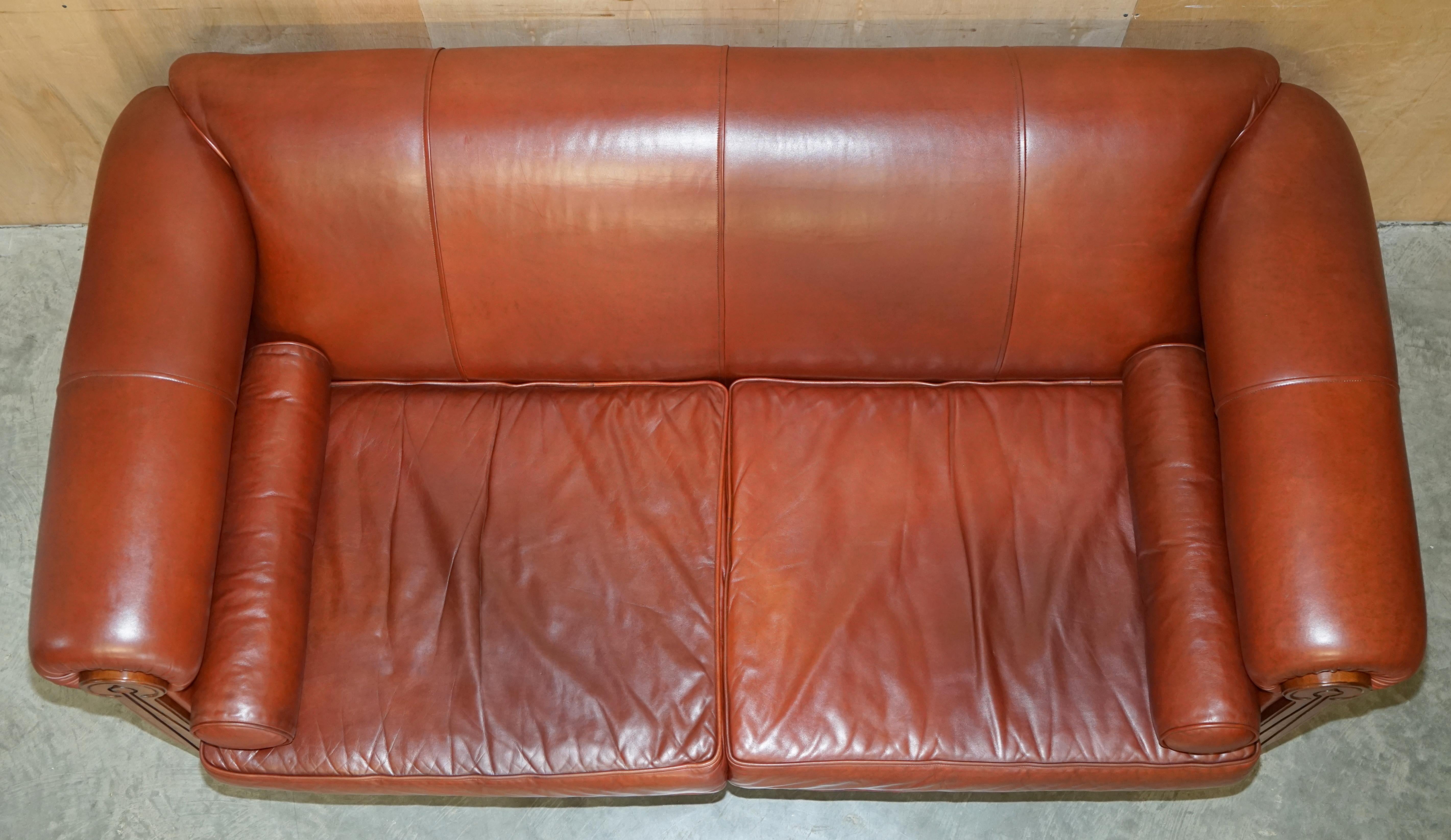 ViNTAGE CHESTNUT BROWN LEATHER LIBERTY'S ART NOUVEAU CLUB SOFA CARVED WOOD FRAMe For Sale 8