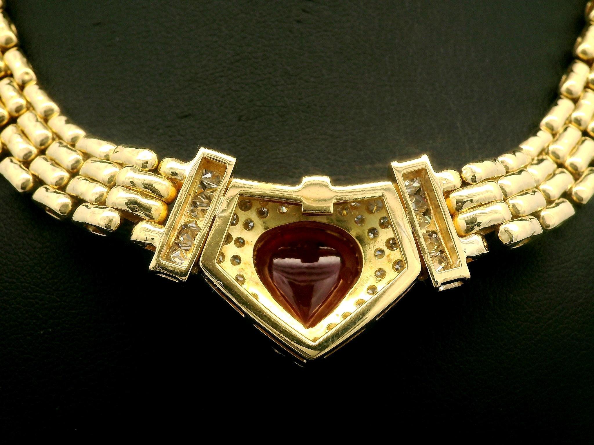 Vintage Chimento Yellow Gold GIA Pear Ruby Diamond 10.25ctw Panther Necklace (Cabochon) im Angebot