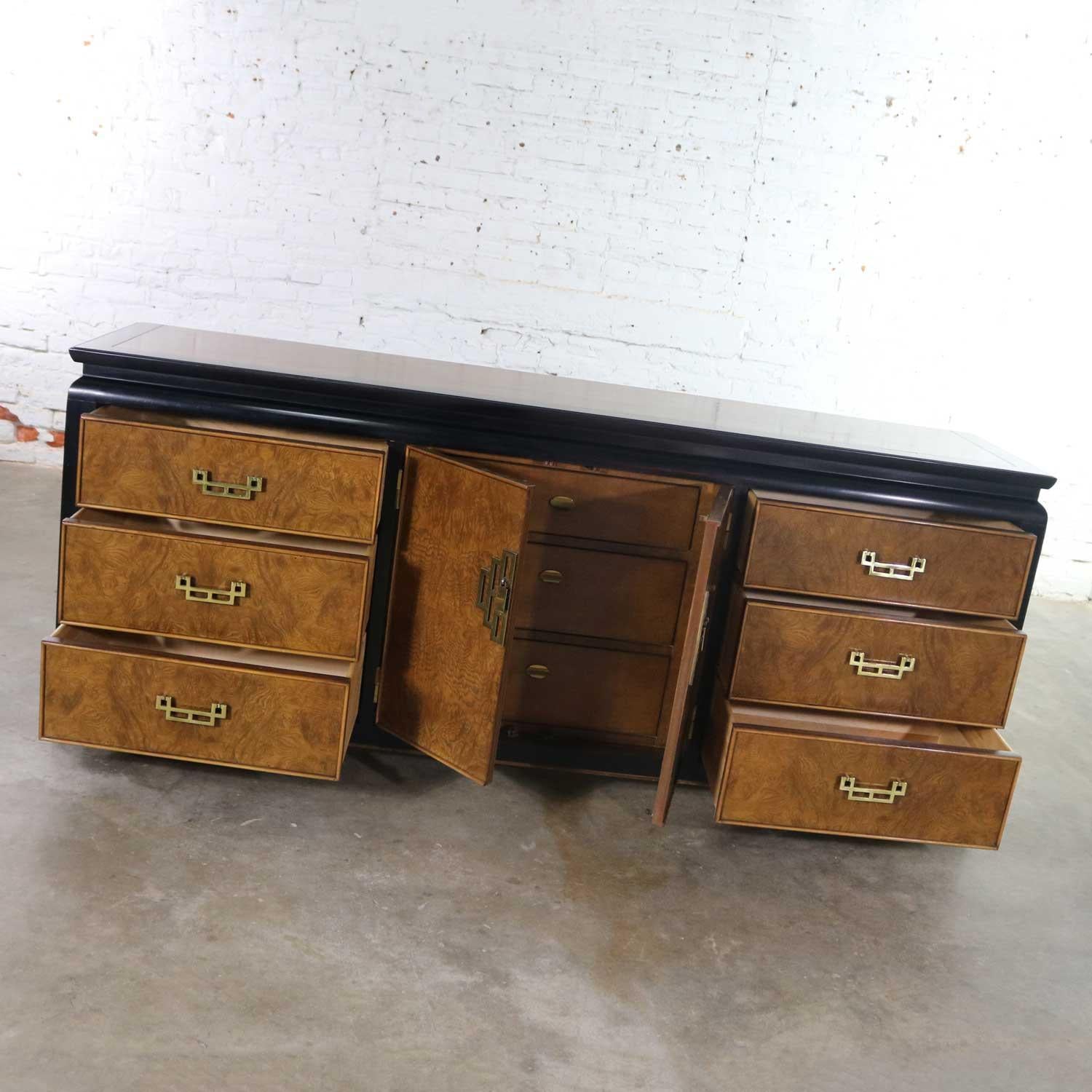 Vintage Chin Hua Low Dresser Credenza by Raymond K. Sobota for Century Furniture In Good Condition In Topeka, KS