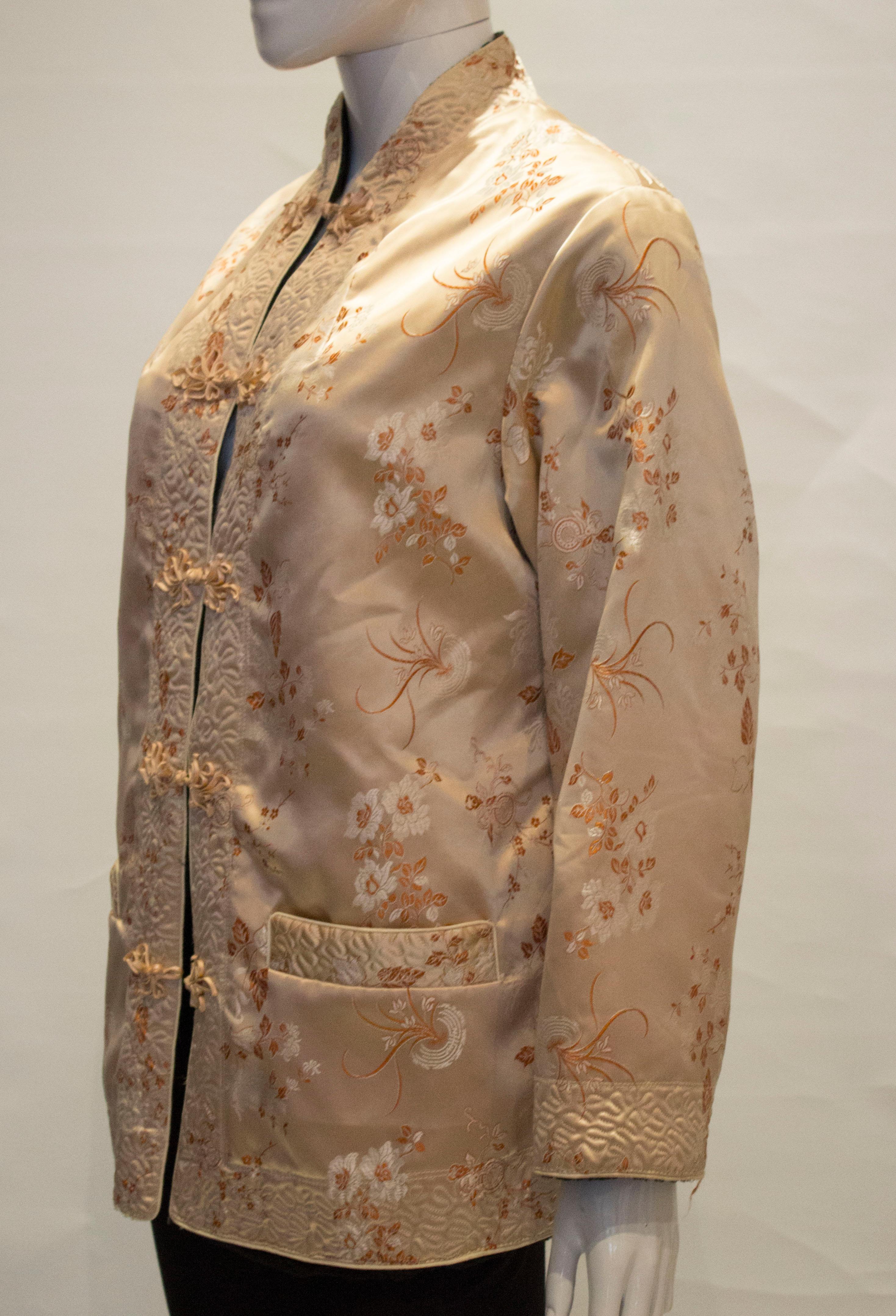 Vintage Chinease Jacket with Fur Lining In Good Condition For Sale In London, GB