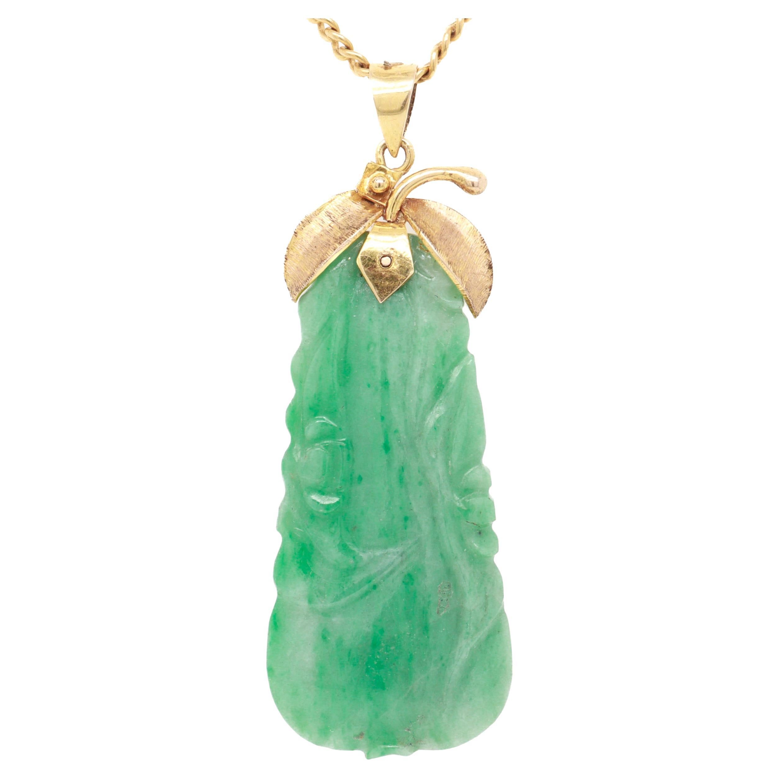 Vintage Chinese 14k Gold & Jade Figural Plum Pendant Necklace For Sale