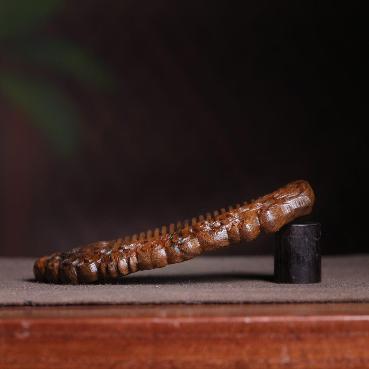 Vintage By Chinesisch Agarwood Carving Drachenkamm im Angebot 1