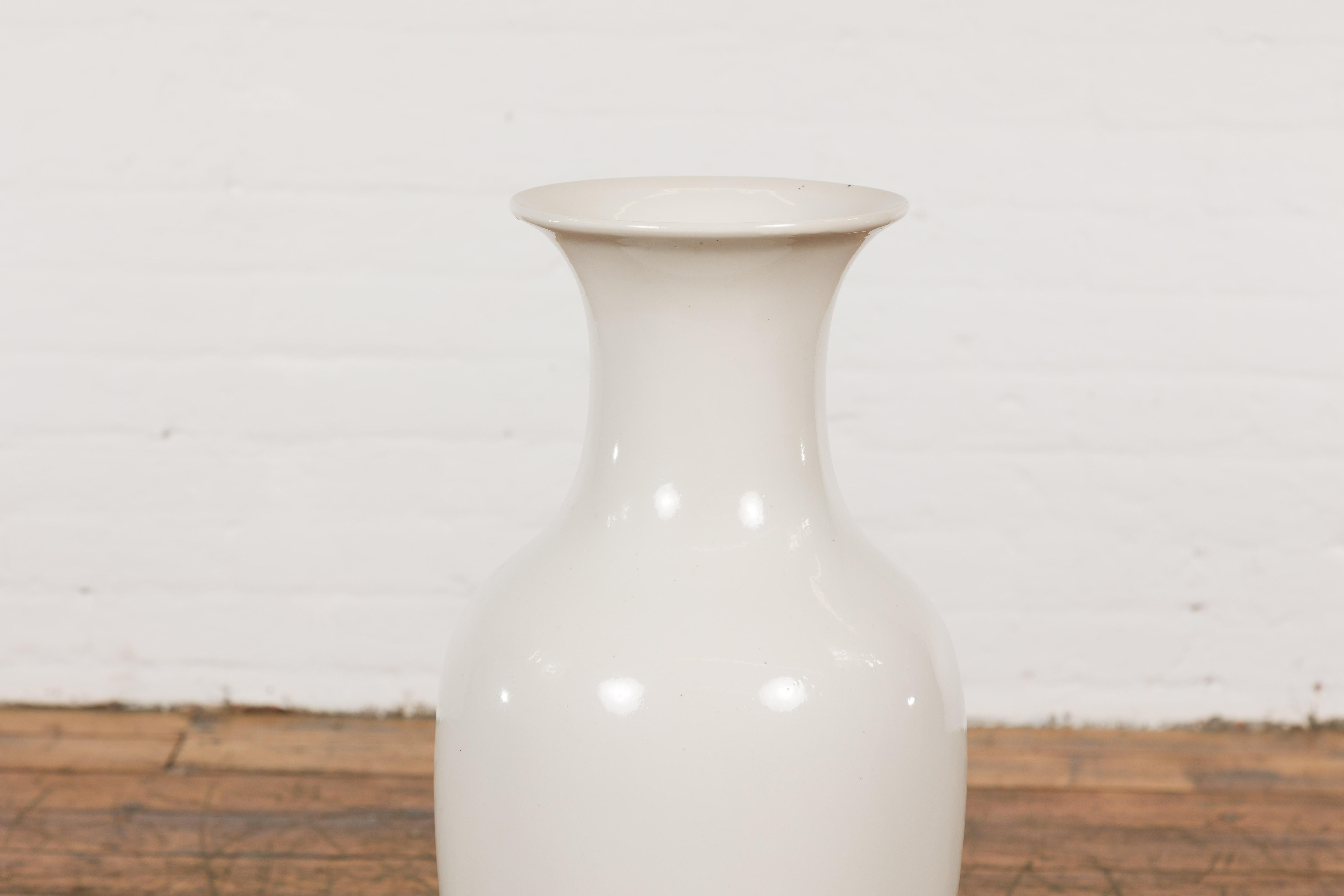 White Vintage Vase Curved Body & Flared Neck In Good Condition For Sale In Yonkers, NY