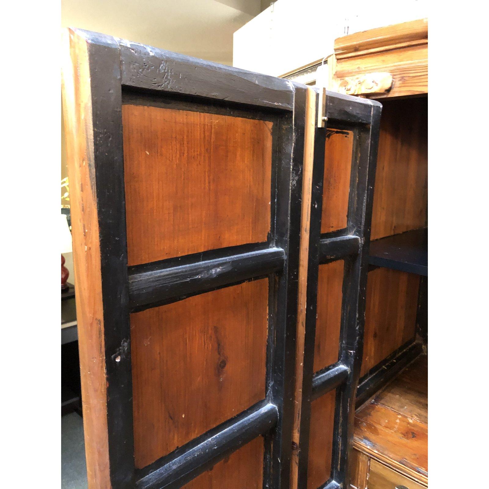 Vintage Chinese Armoire 7