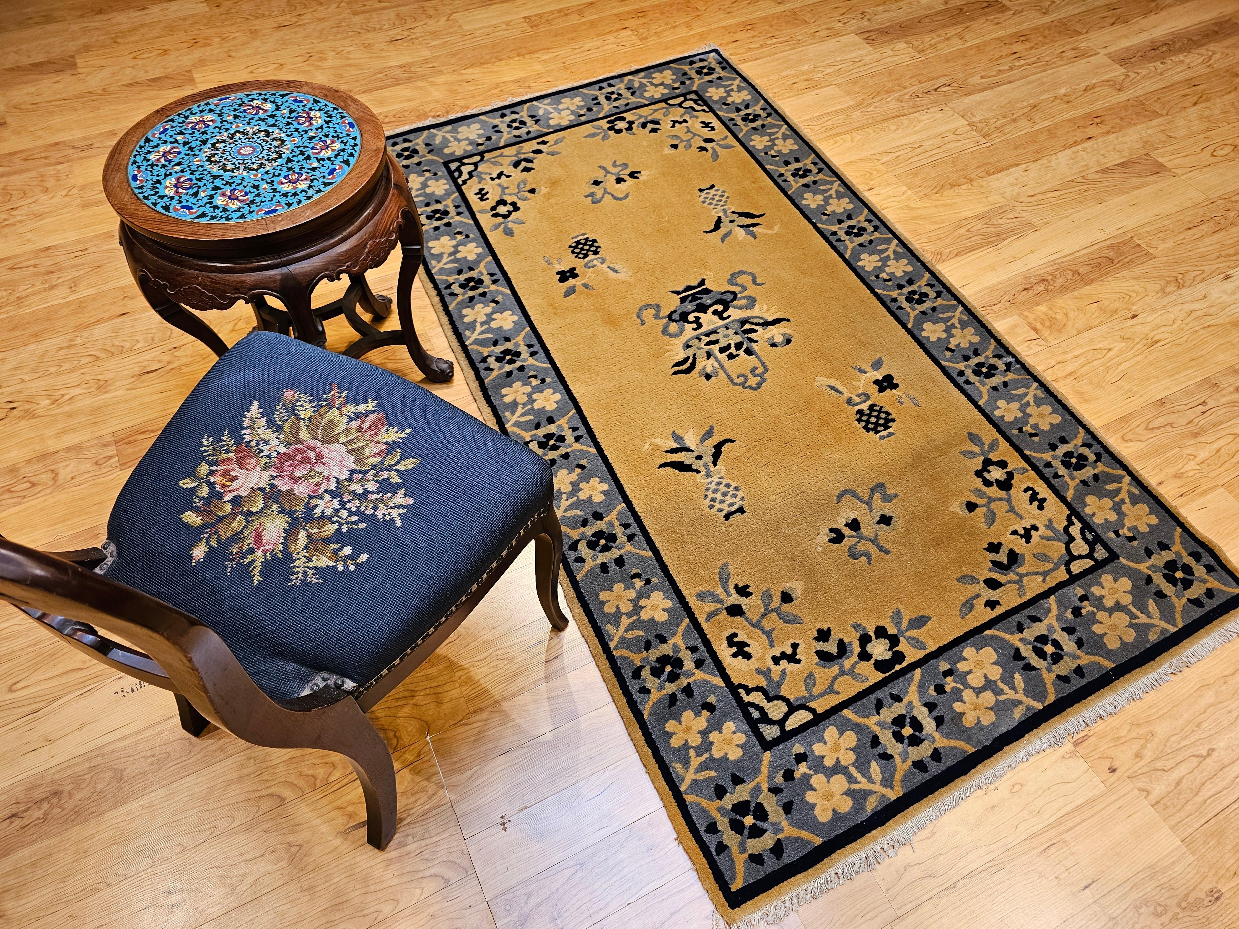 Vintage Chinese Art Deco Rug – Tan Field with Baby Blue Floral Border For Sale 5