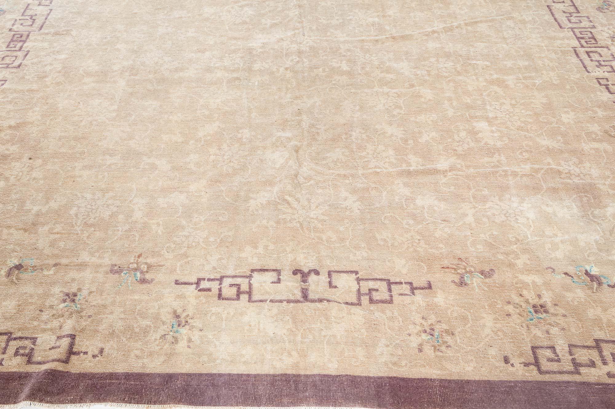 Vintage Chinese Art Deco Beige Purple Wool Rug In Good Condition For Sale In New York, NY